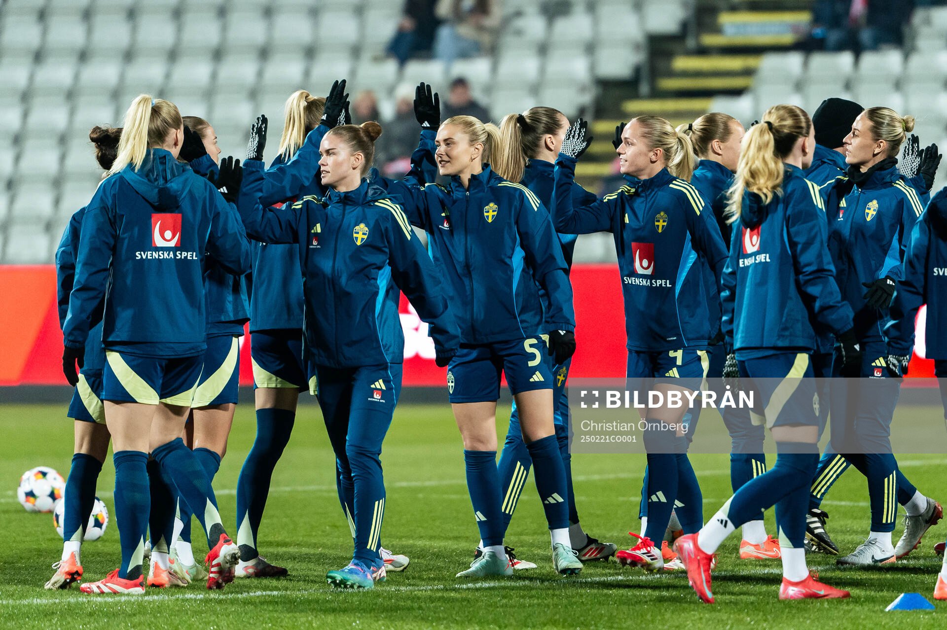 Amanda Nildén and Hanna Lundkvist of Sweden