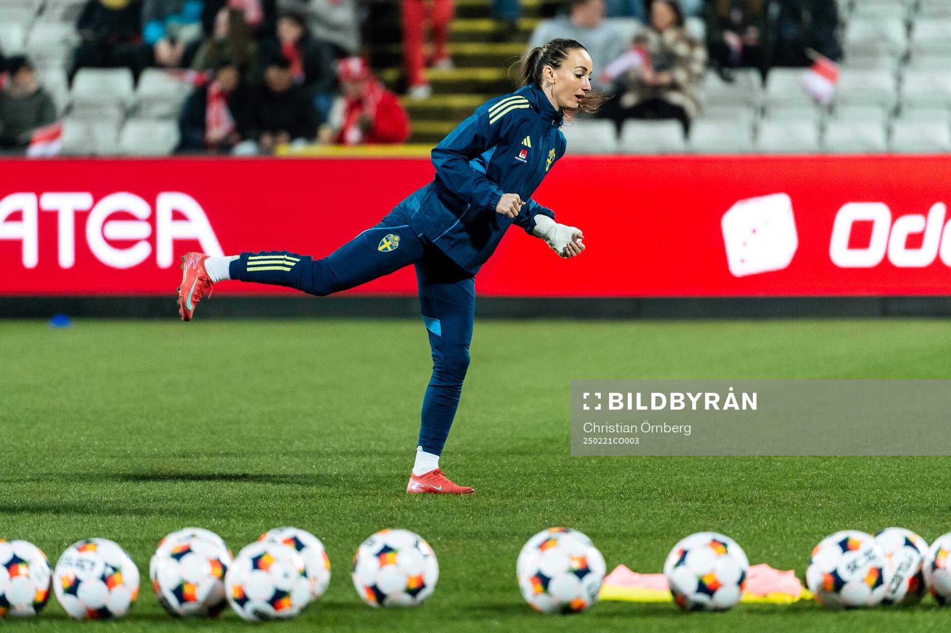 Kosovare Asllani of Sweden