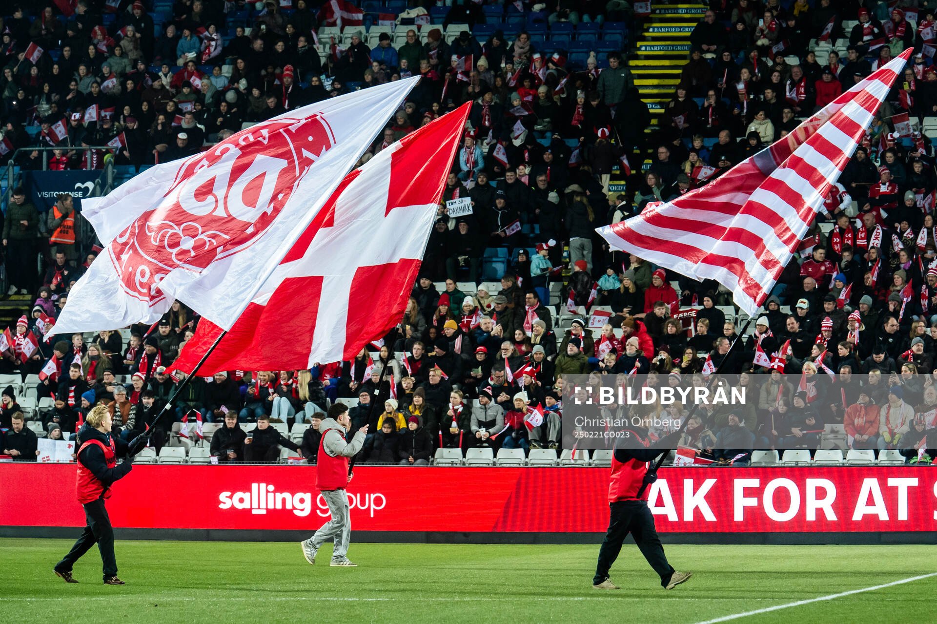 Flag bearers with Danish flags