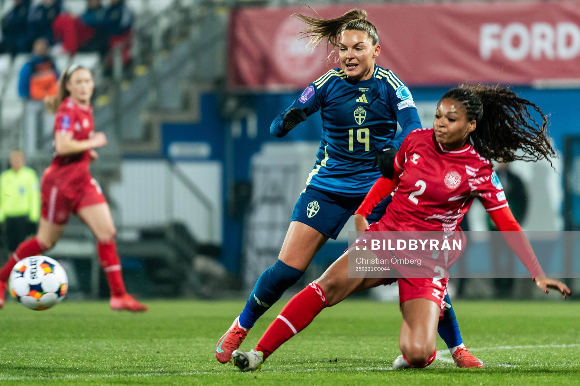 Johanna Rytting Kaneryd of Sweden and Isabella Bryld Obaze