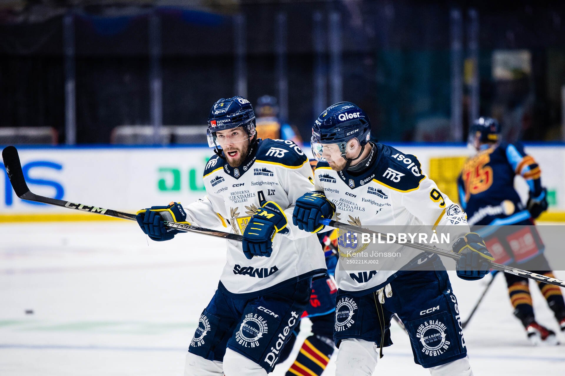 Södertäljes Olli Vainio och Viktor Grahn