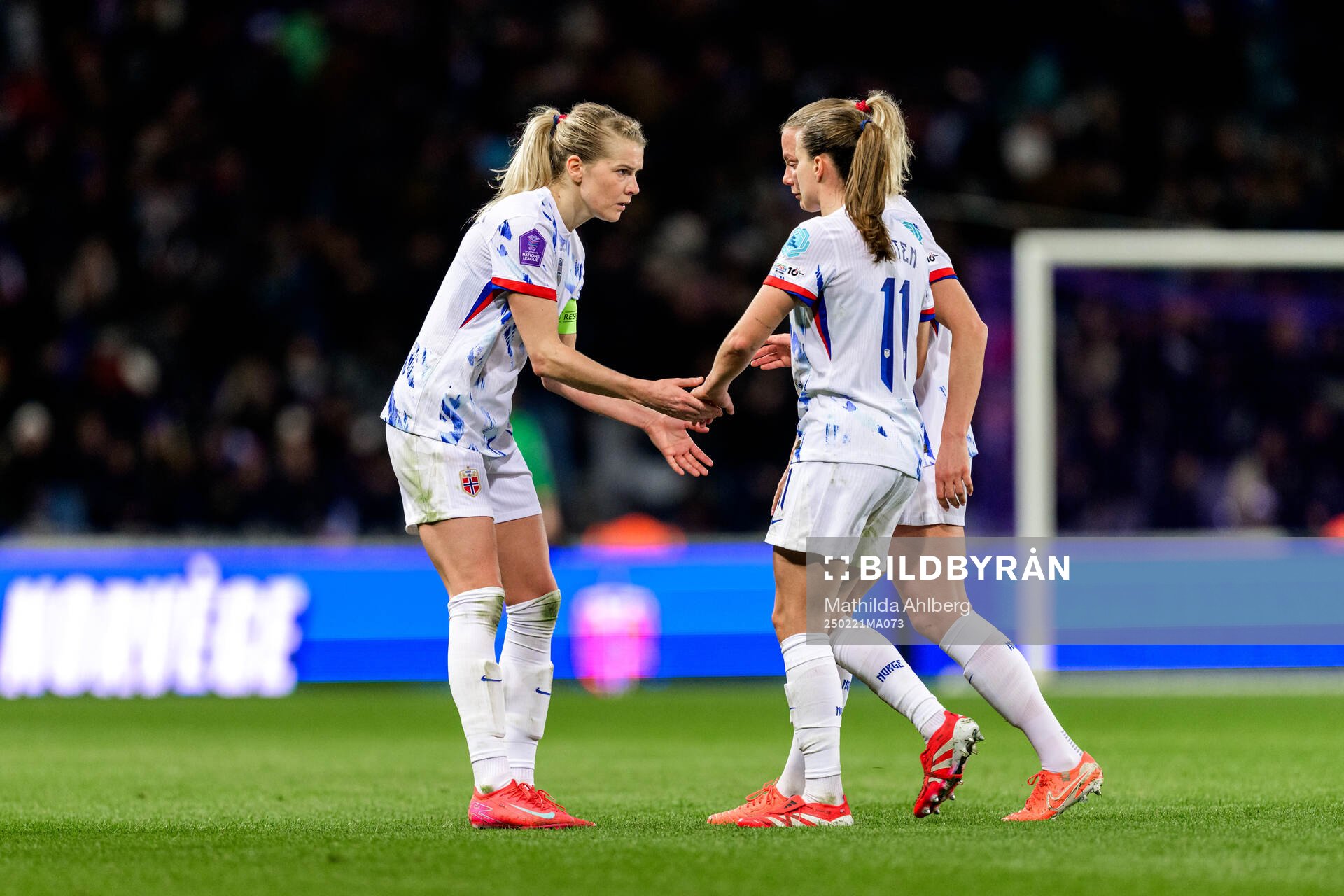 Ada Hegerberg and Guro Reiten of Norway