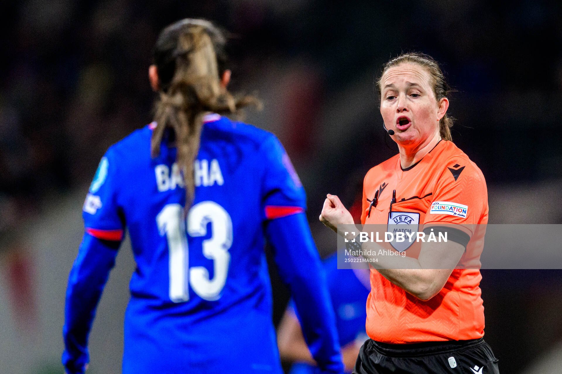 Referee Cheryl Foster