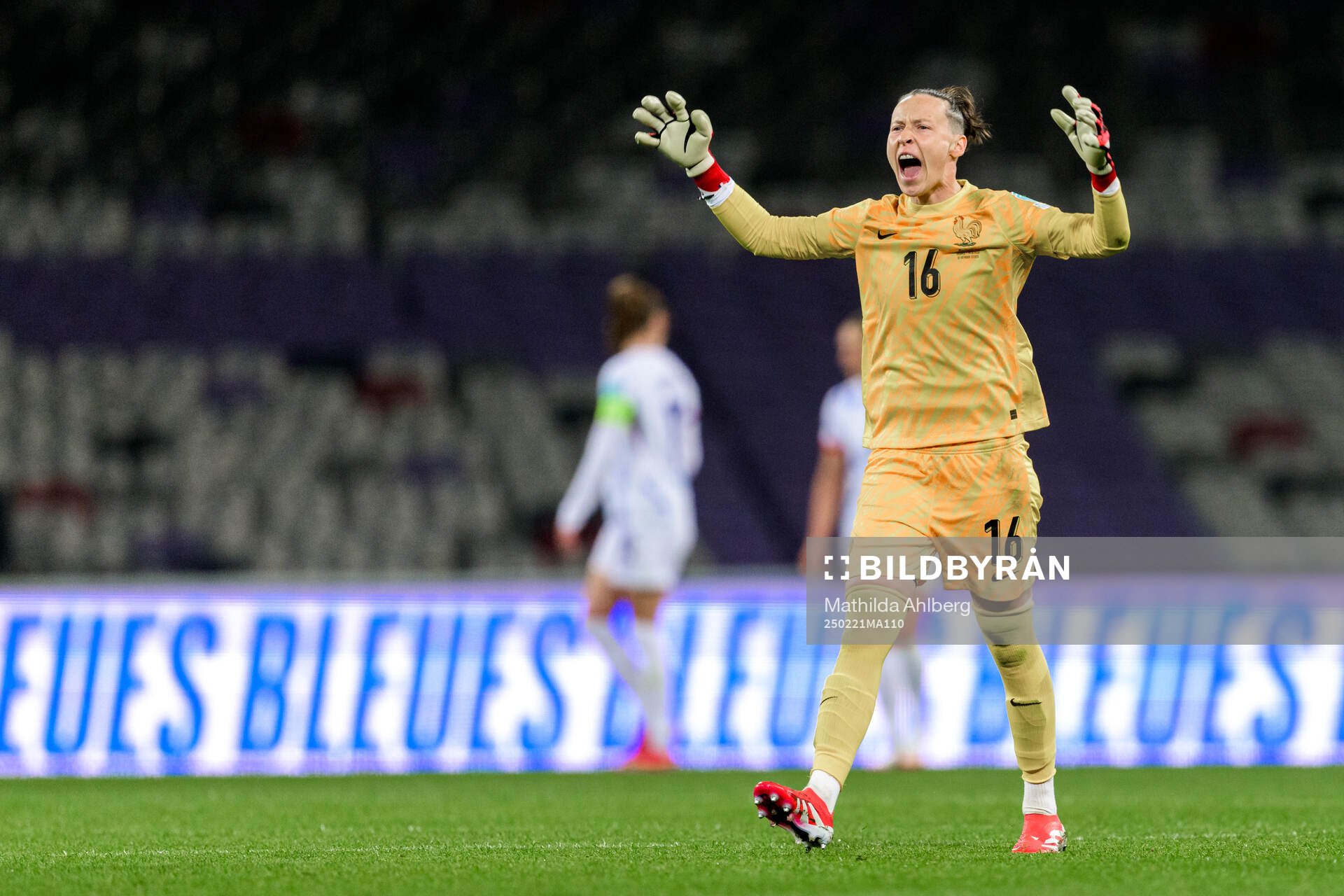 Pauline Peyraud-Magnin of France celebrates