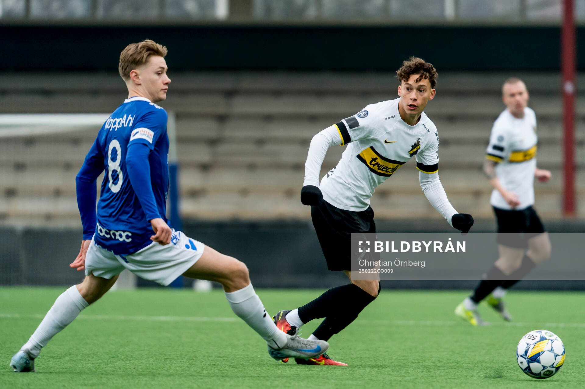Trelleborgs Oskar Ruuska och AIKs Victor Goncalves Andersson