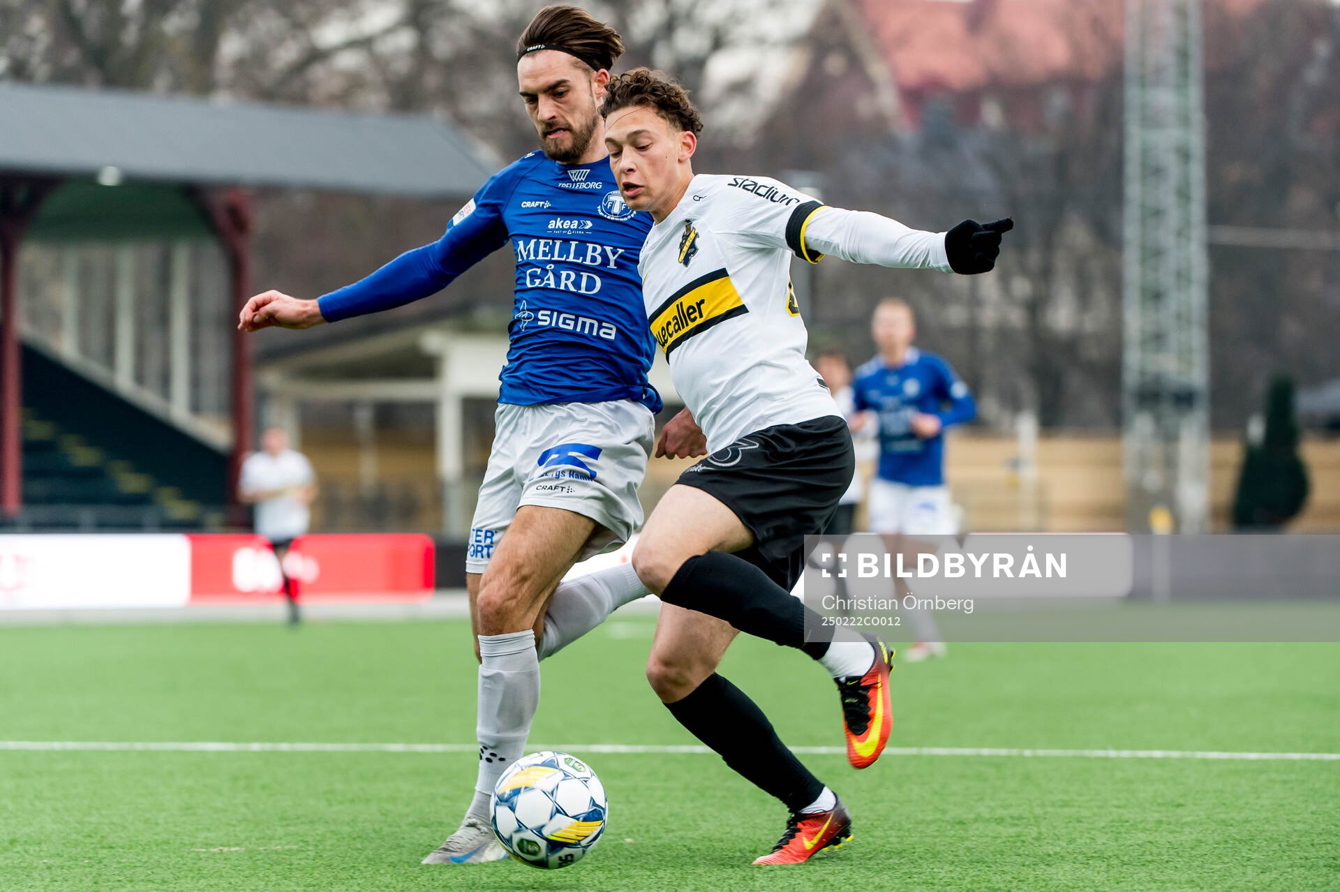 Trelleborgs Felix Hörberg och AIKs Victor Goncalves