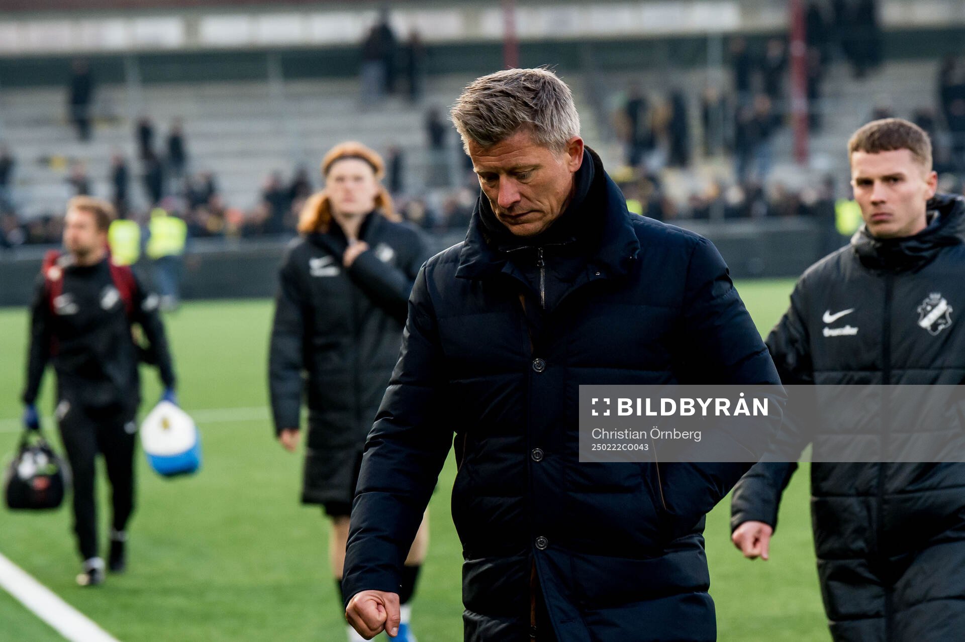 AIKs tränare Mikkjal Thomassen deppar