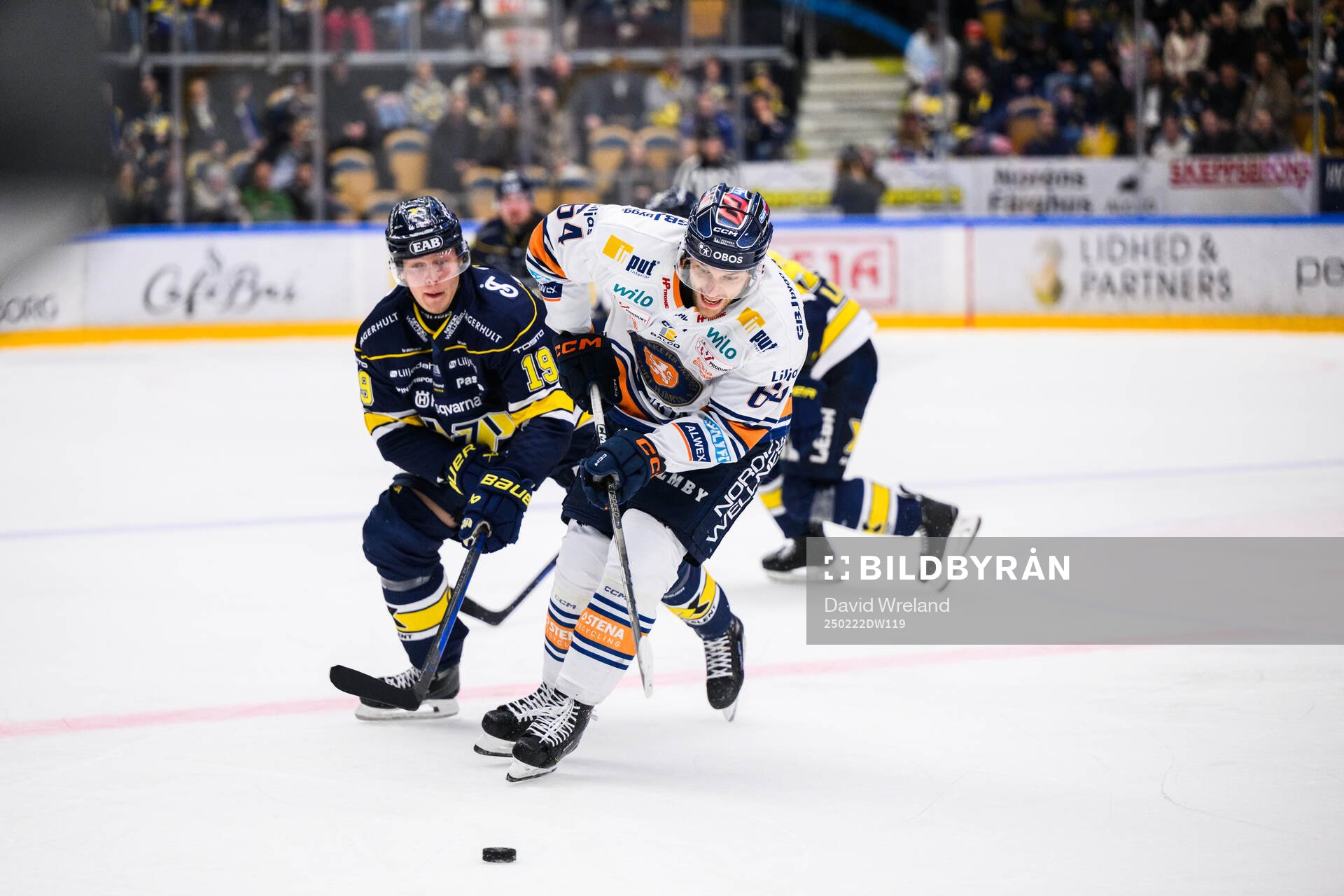 Växjös Eric Martinsson och HV71s Henrik Borgström
