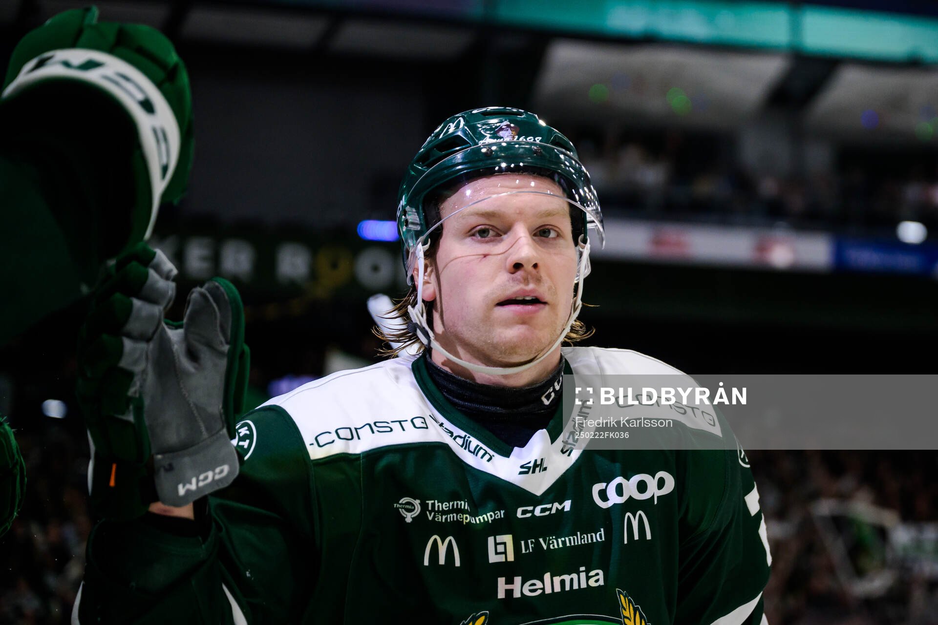 Färjestads Oskar Steen jublar