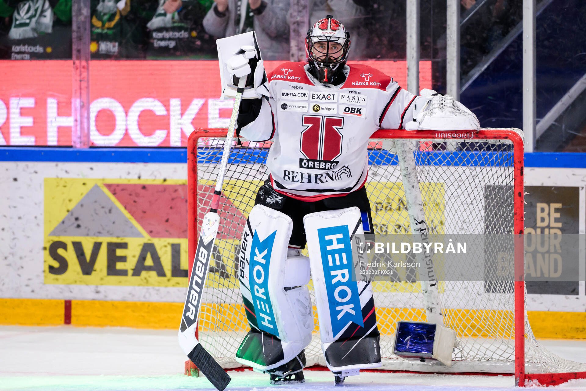 Örebros målvakt Jhonas Enroth deppar