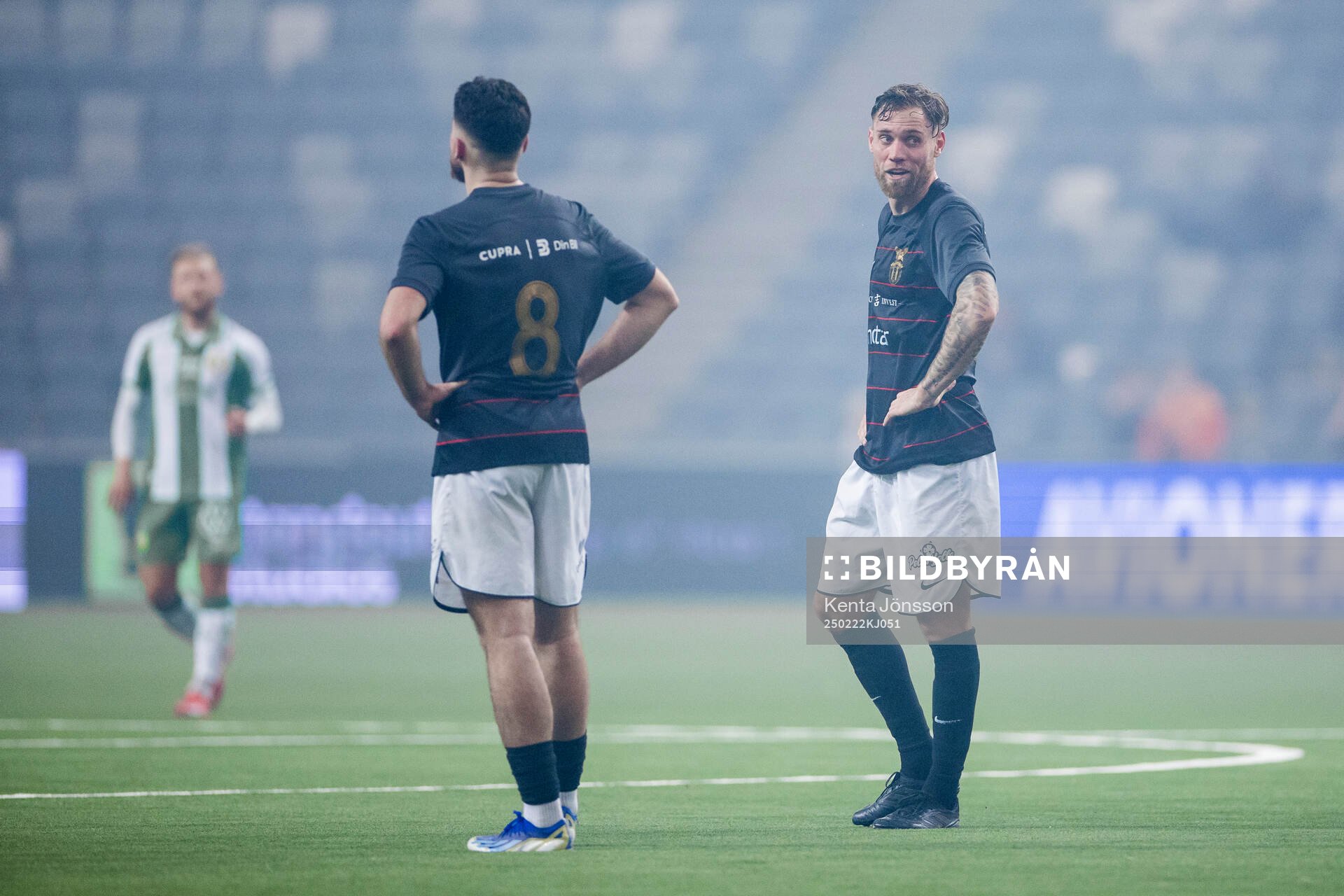 FC Stockholms David Fällman och Luka Dobrijevic deppar