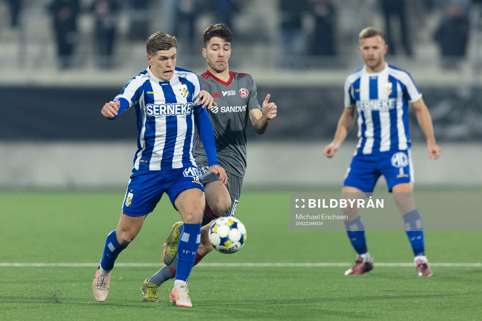 IFK Göteborgs Felix Eriksson och Sandvikens  Adam Kiani