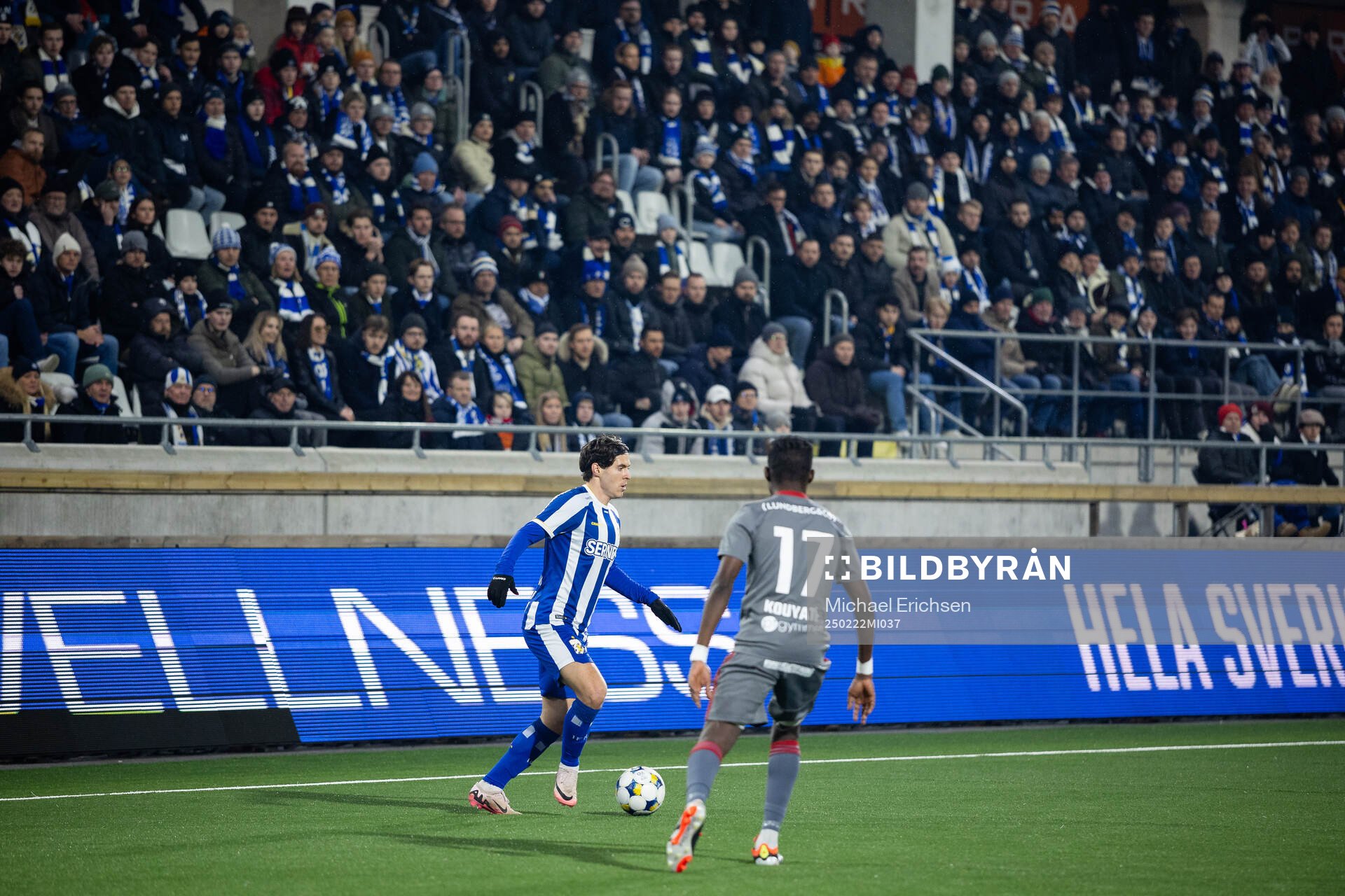 IFK Göteborgs Eman Markovic och Sandvikens  Mamadou Kouyate