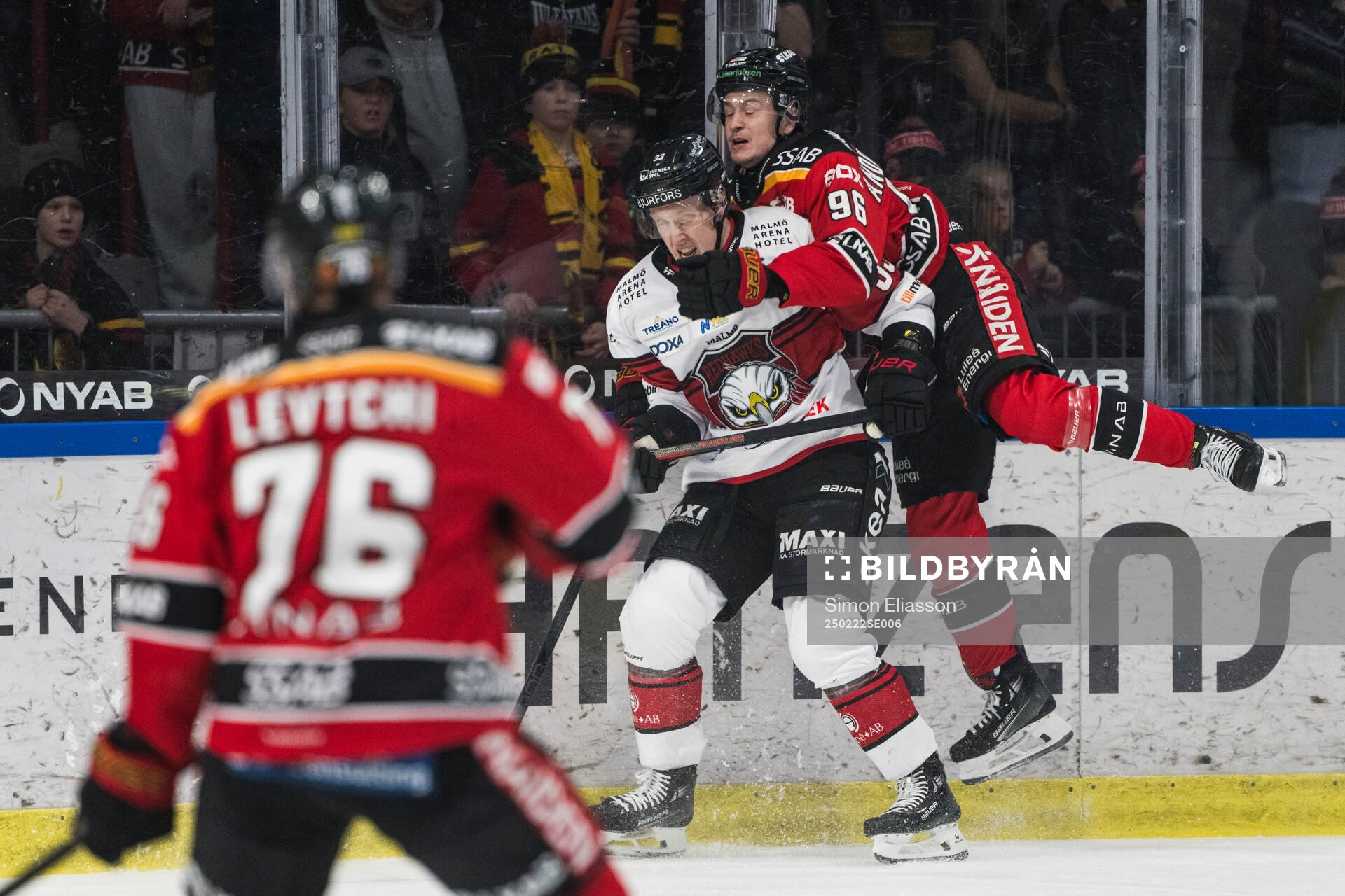 Malmö Redhawks Lassi Thomson och Luleås Pontus Andreasson