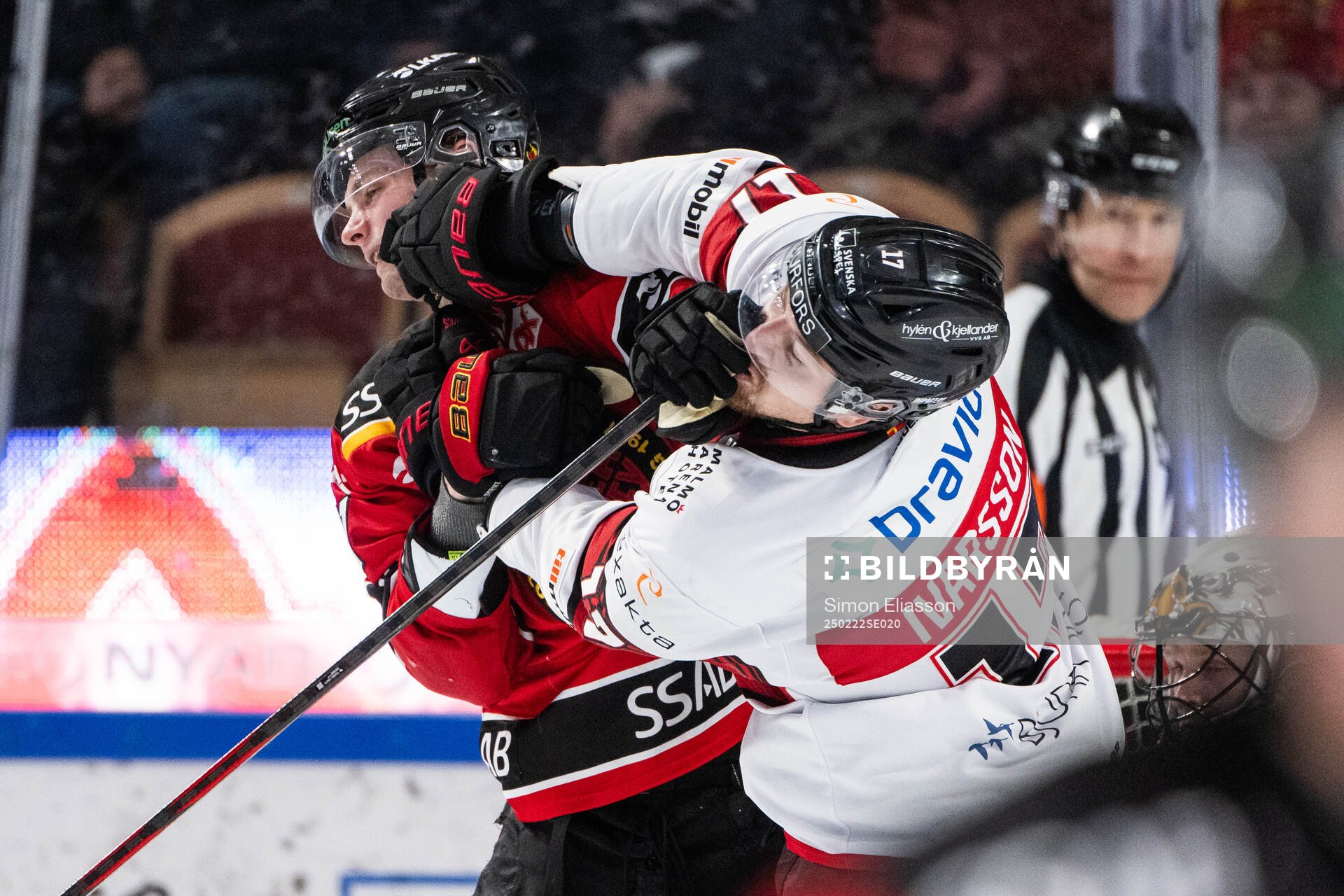 Luleås Markus Nurmi och Malmö Redhawks Johan Ivarsson