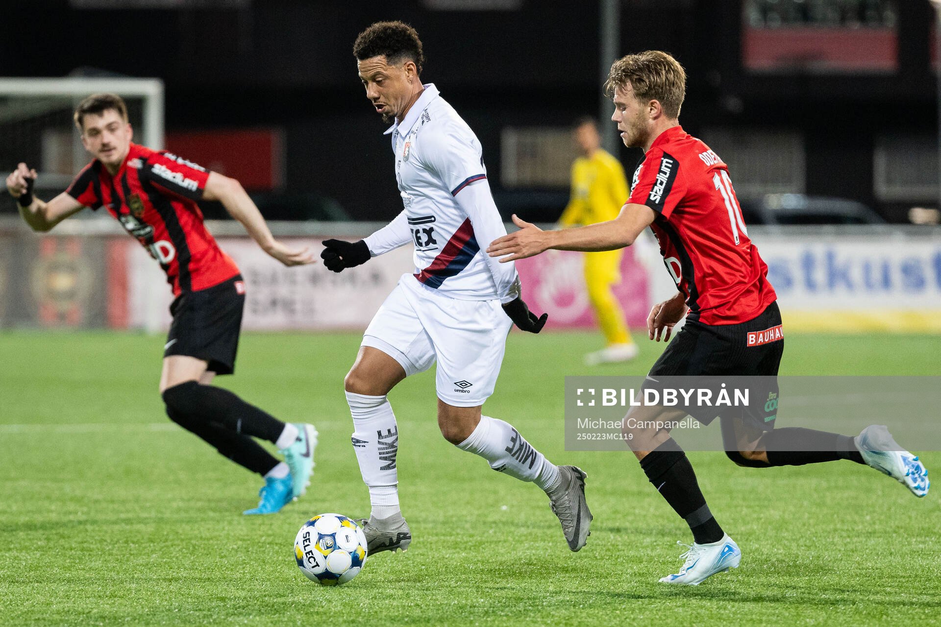 Örgrytes Tobias Sana och Brommapojkarnas Wilmer Odefalk