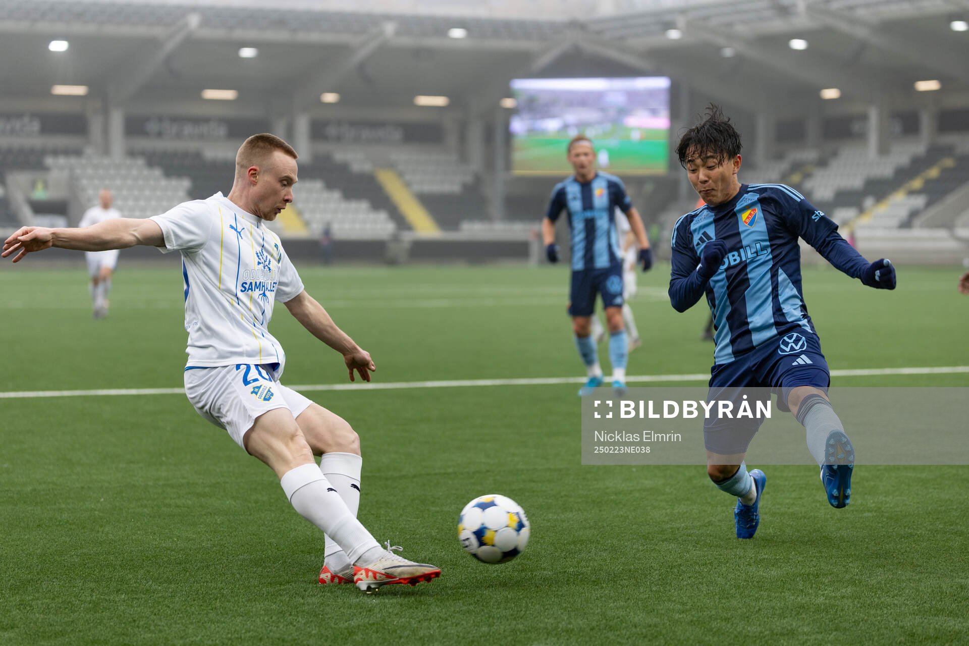 IK Oddevolds Adam Engelbrektsson och Djurgårdens Keita