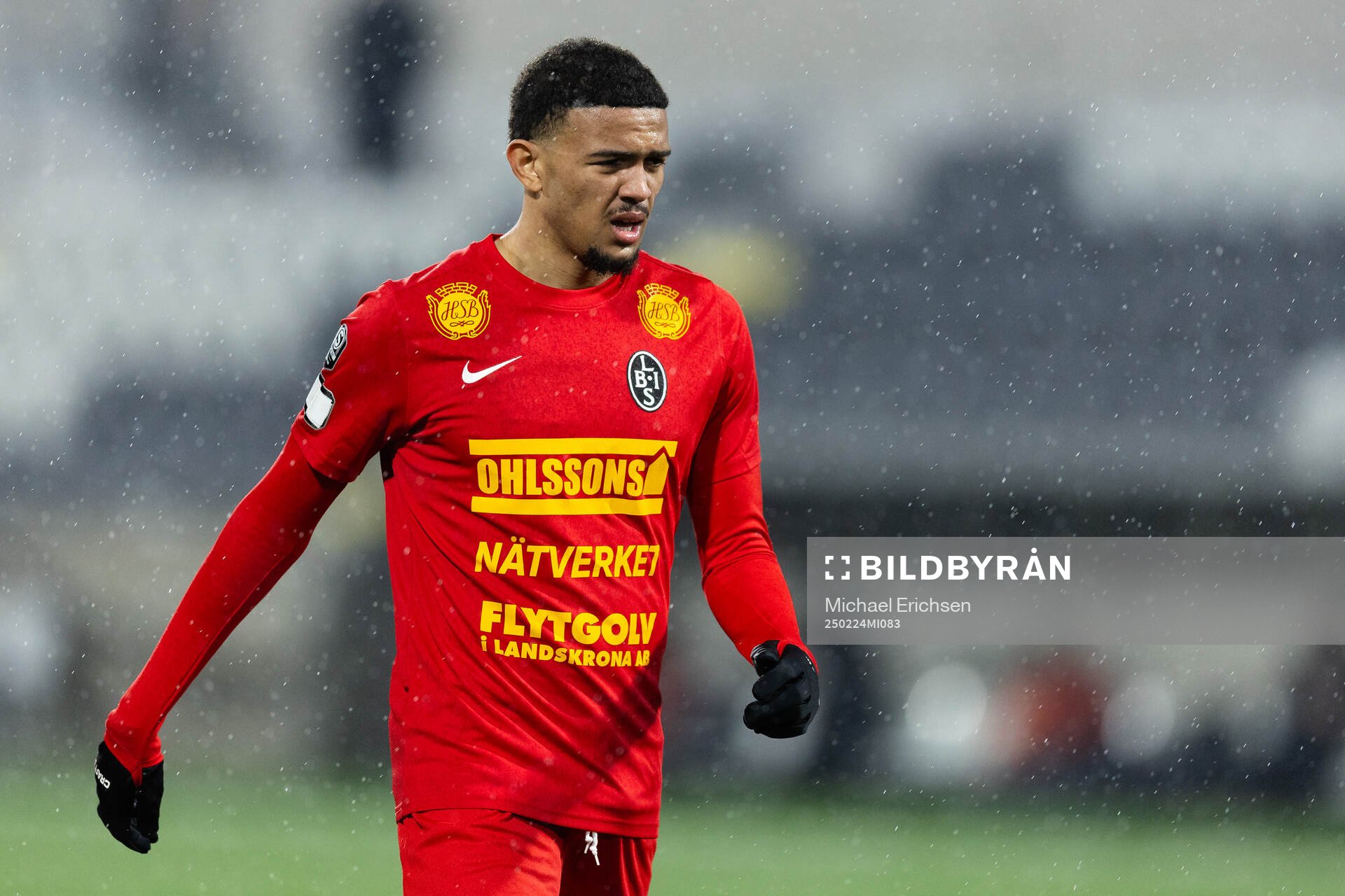 Landskronas Cameron Streete under fotbollsmatchen i Svenska Cupen mellan Halmstad och Landskrona den 24 februari 2025 i Göteborg. 