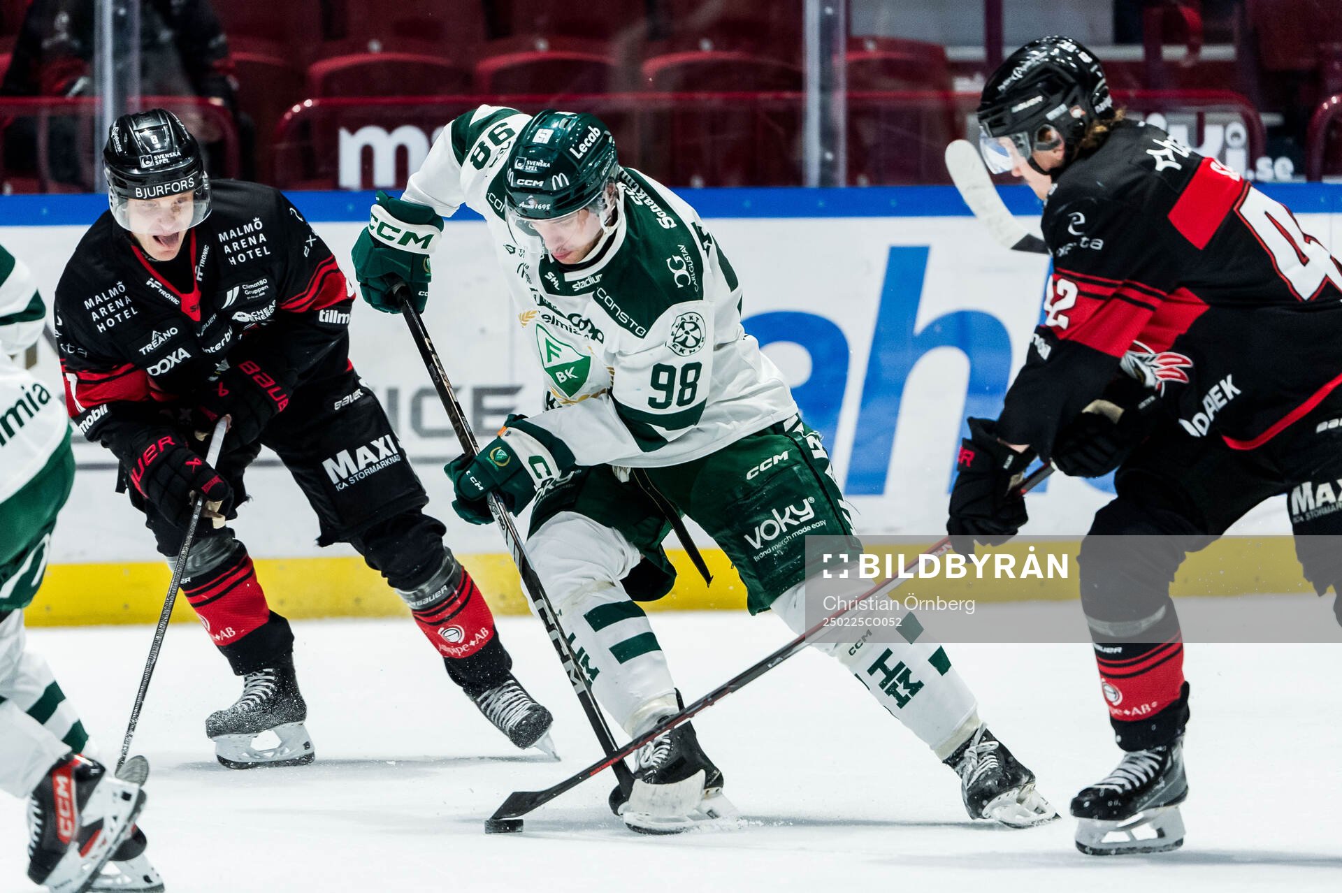 Färjestads Marian Studenic och Malmö Redhawks Johan