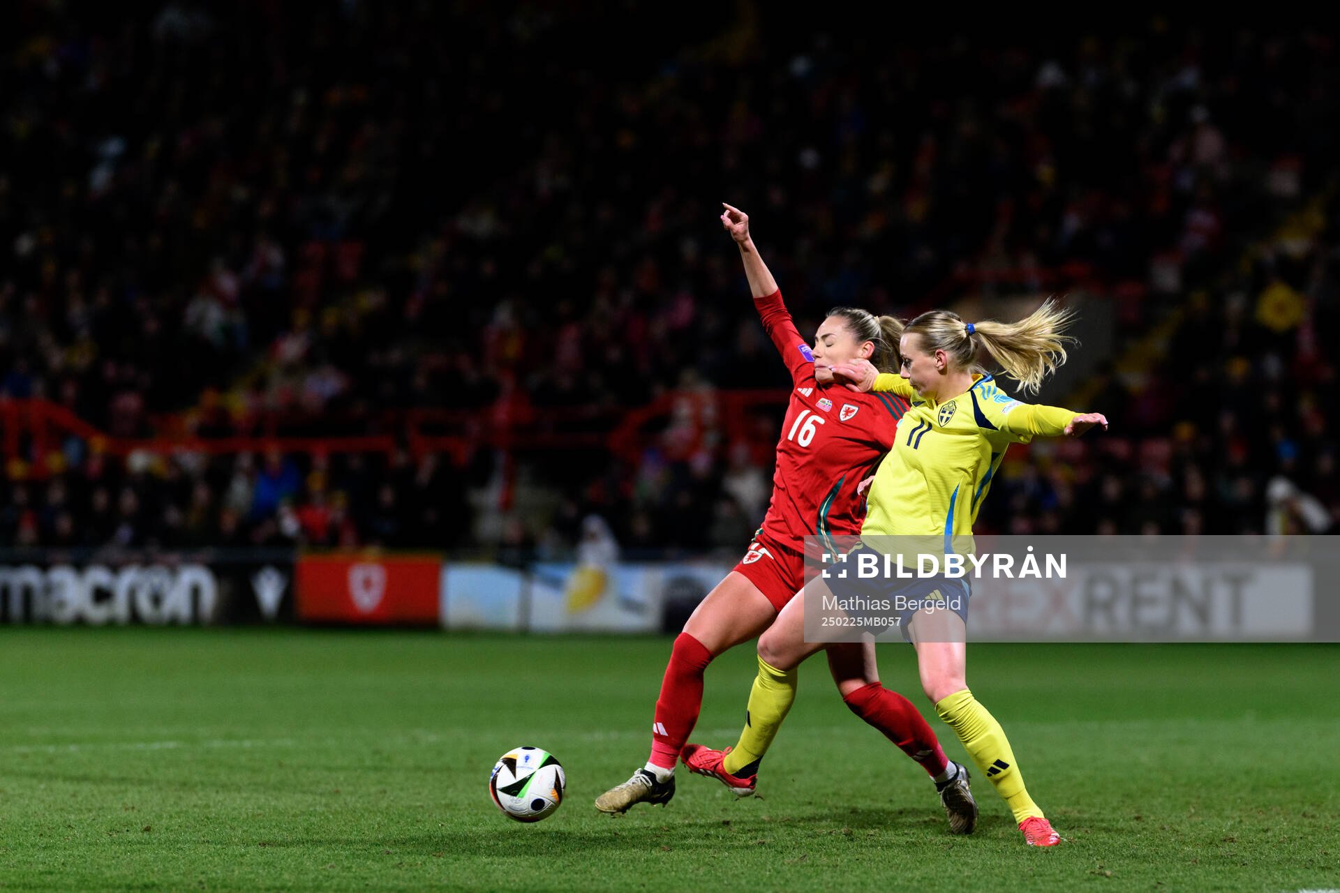 Charlie Estcourt of Wales and Stina Blackstenius of Sweden