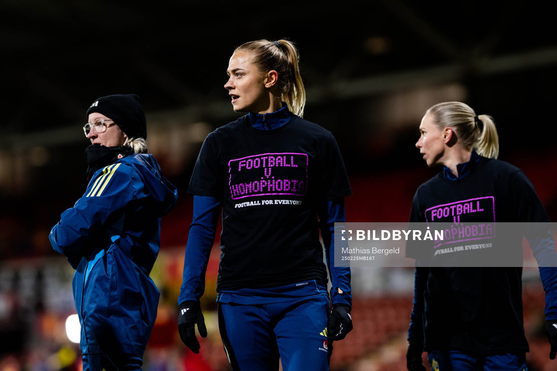 Assistant coach Victoria Sandell, Fridolina Rolfö and