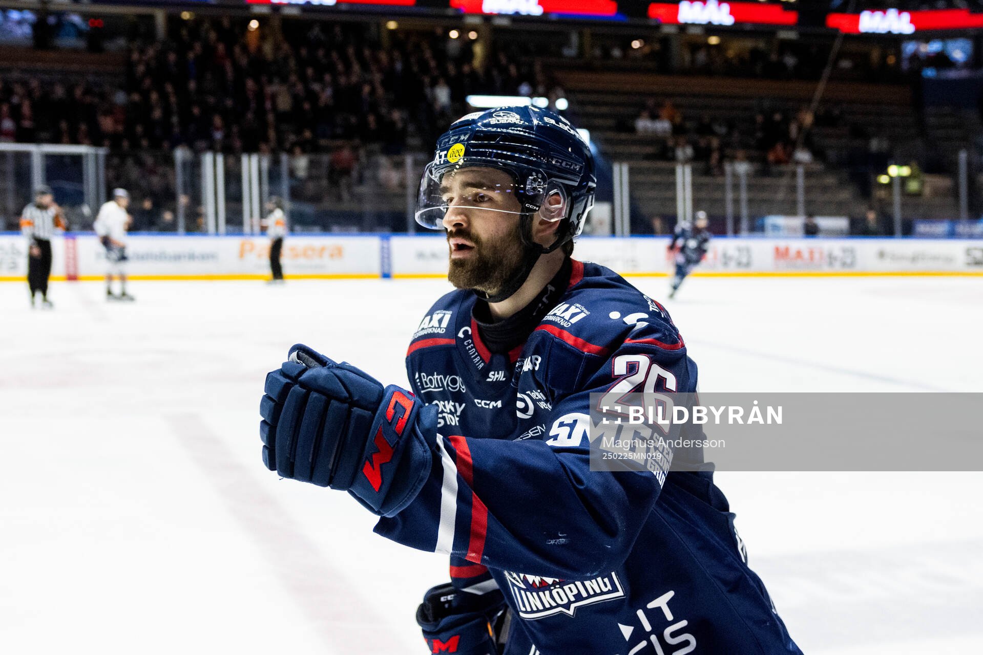 Linköpings Max Martin jublar