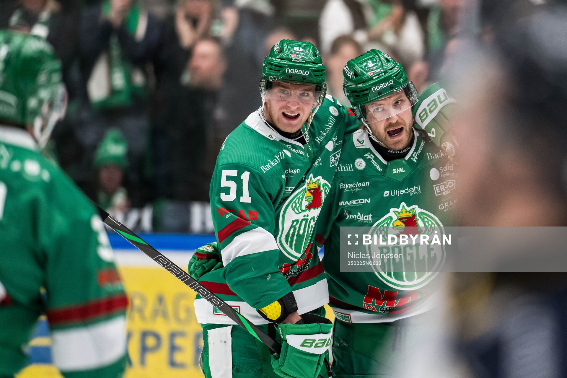 Rögles Calle Själin och Linus Sandin jublar