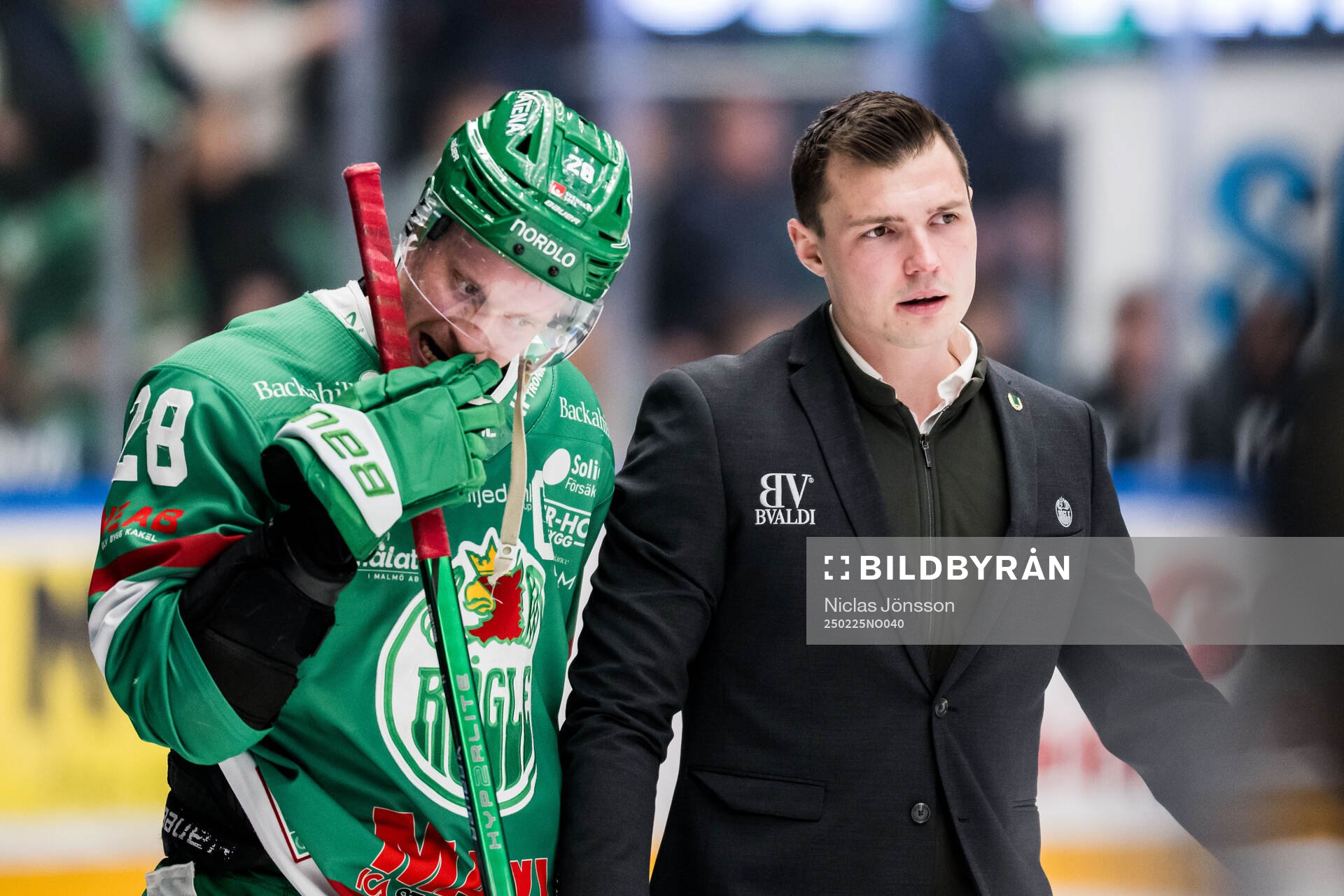 Rögles Anton Bengtsson och assisterande tränare Max Bohlin