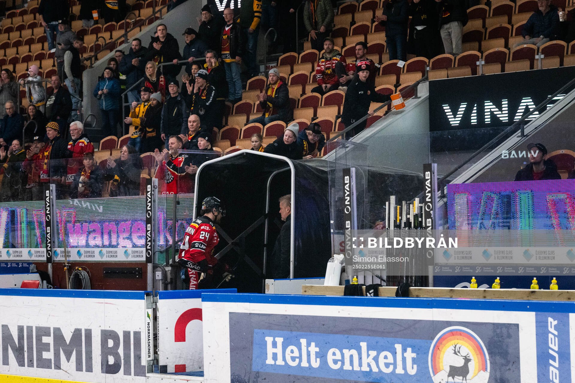 Luleås Brendan Shinnimin lämnar isen