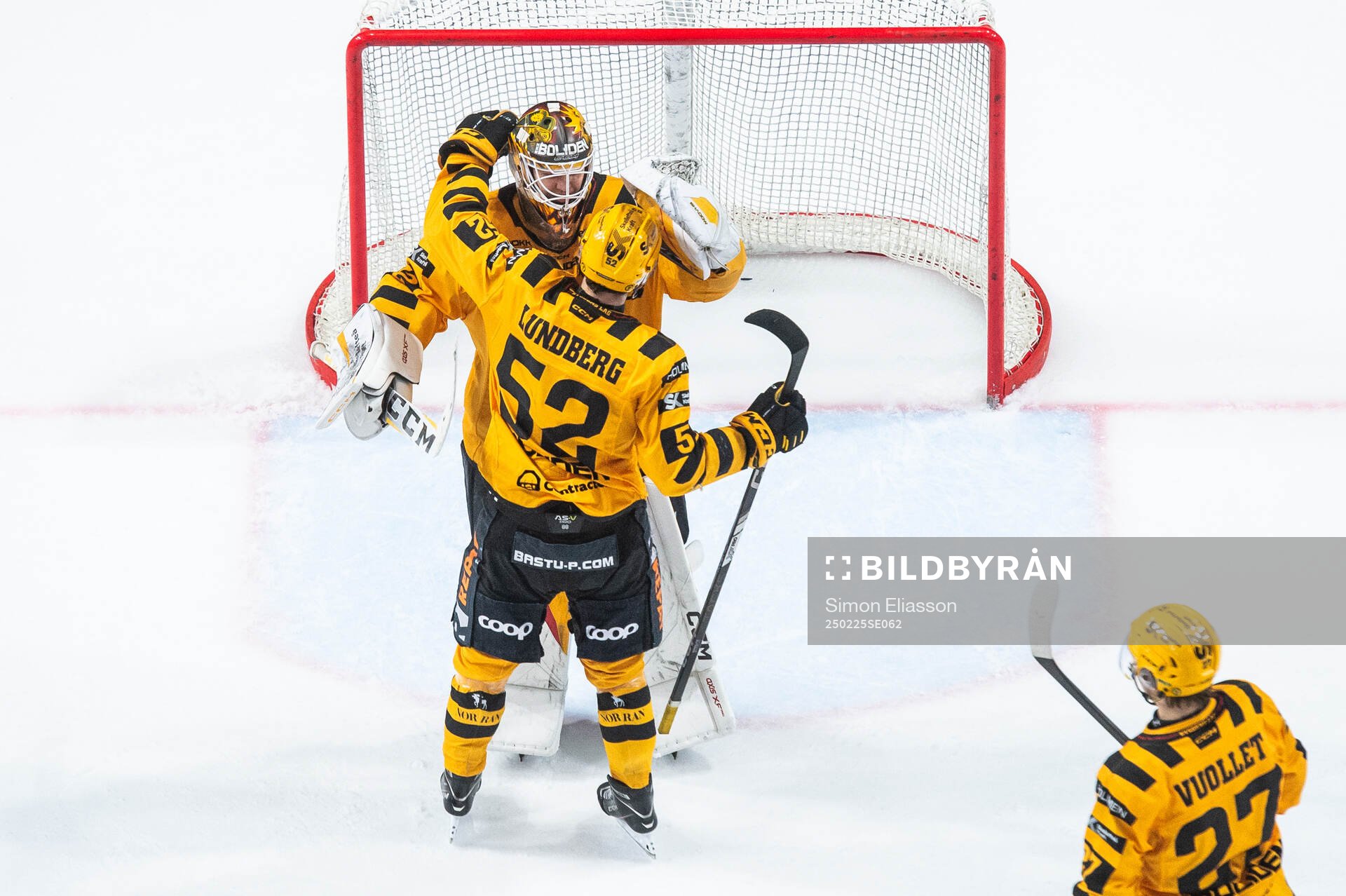 Skellefteås målvakt Linus Söderström och Arvid Lundberg