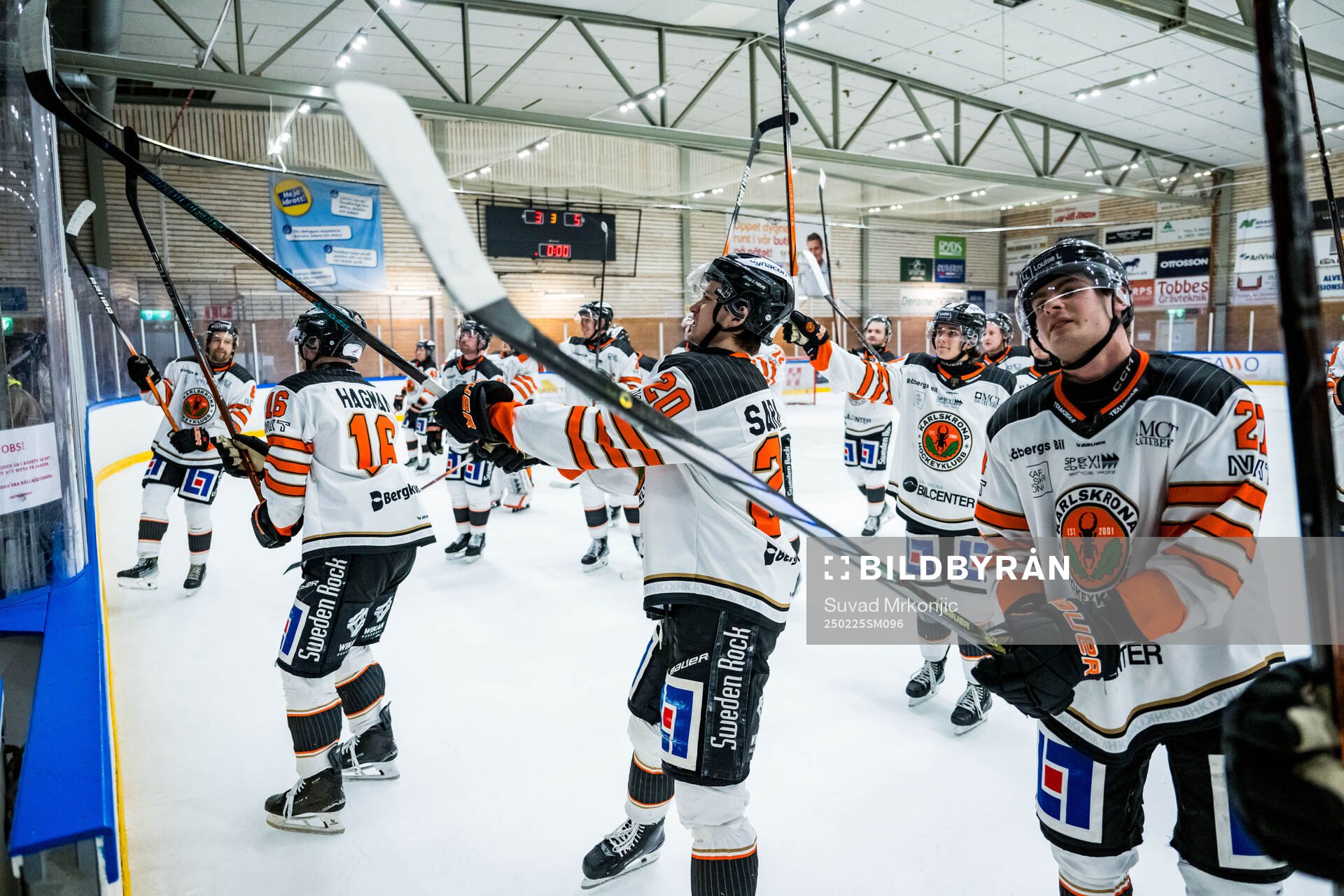 Karlskrona spelare jublar