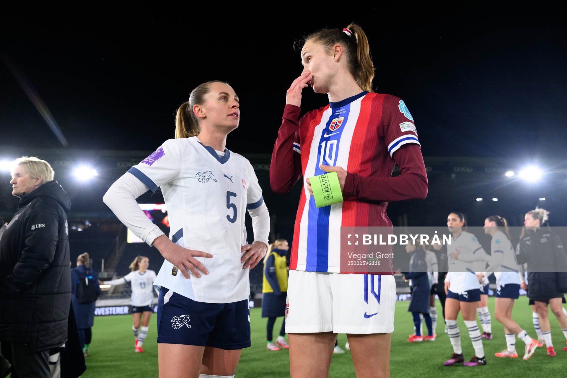Noelle Maritz of Switzerland and Caroline Graham Hansen of