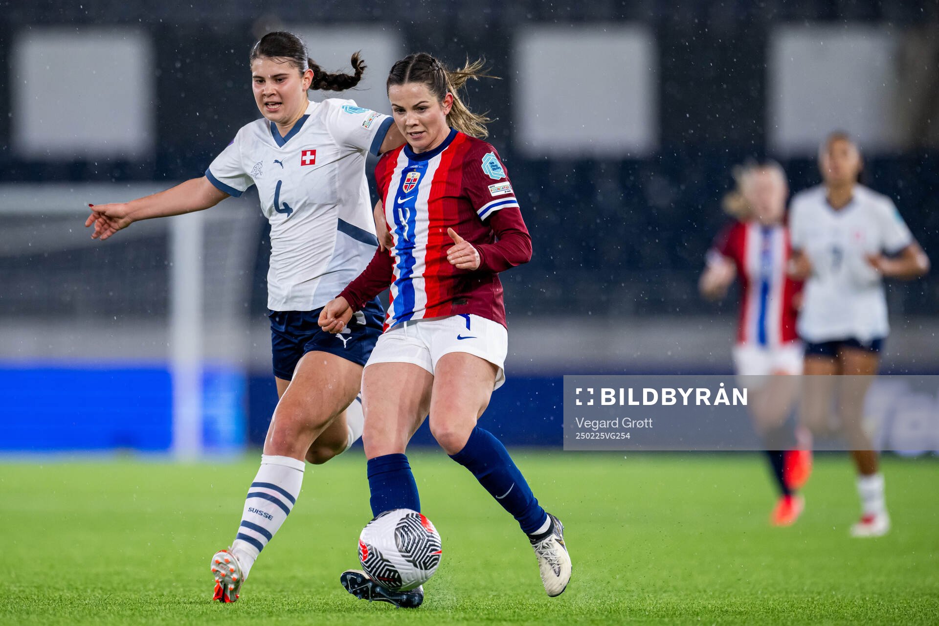 Noemi Ivelj of Switzerland and Tuva Hansen of Norway