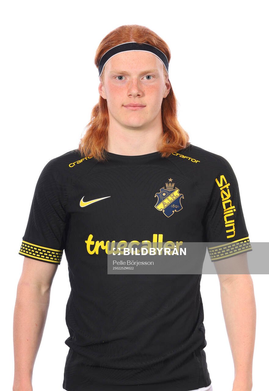 s Elvis van der Laan