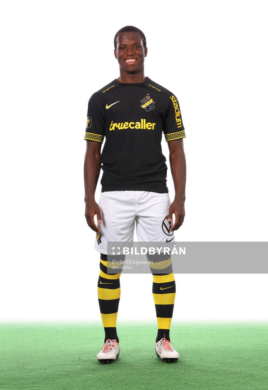 s Stanley Omondi