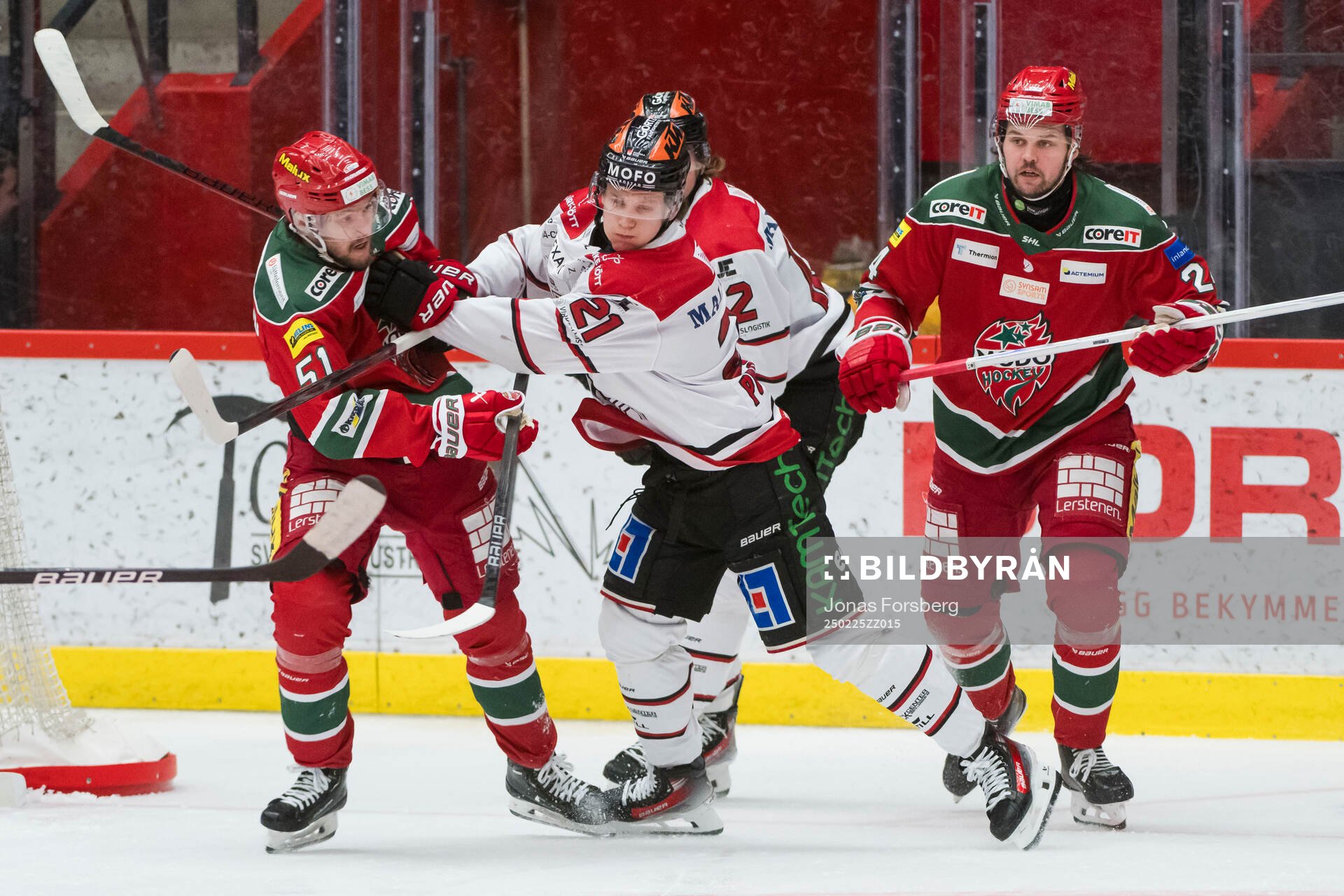 Modos Victor Berglund och Örebros Patrik Puistola
