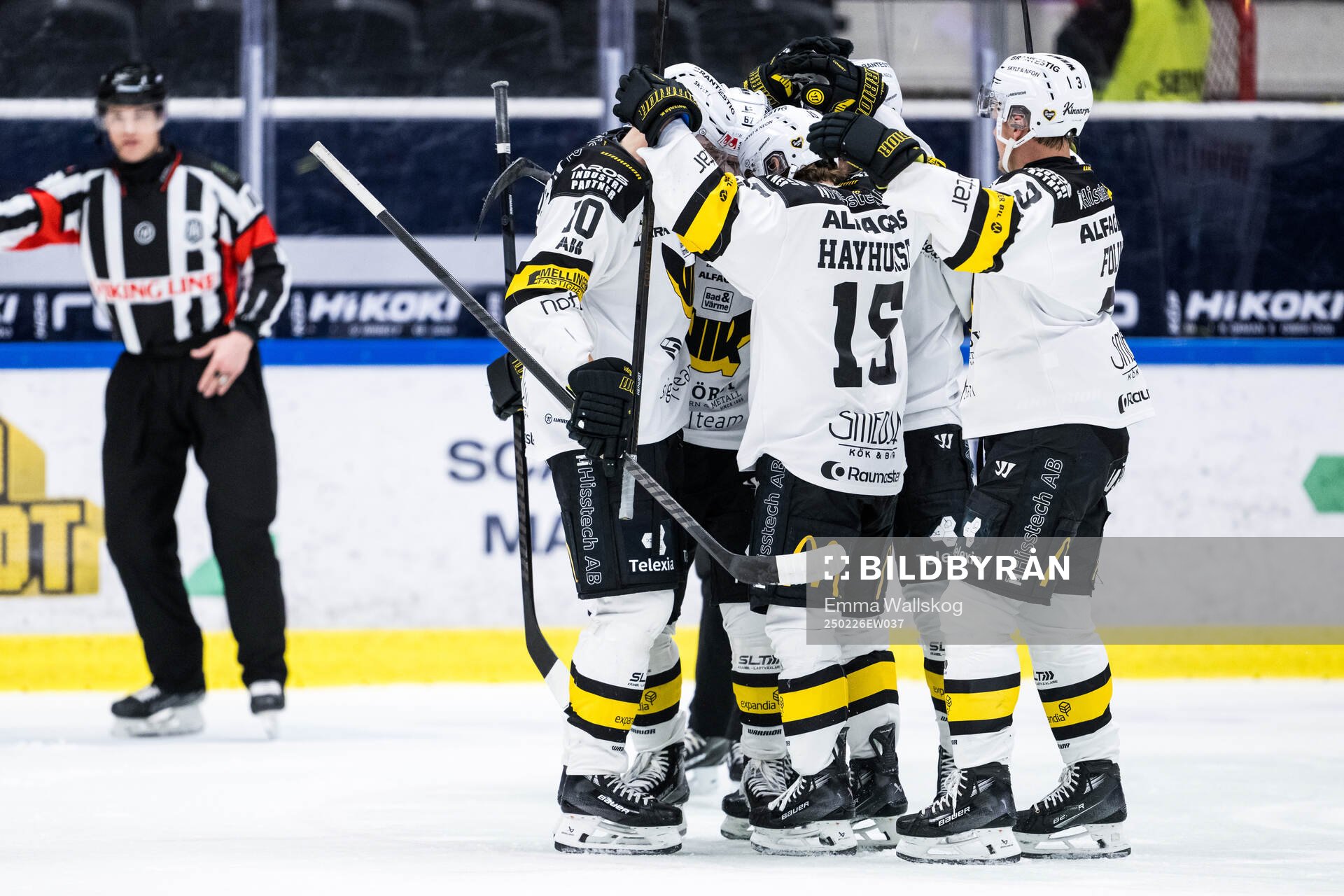 Västerås spelare jublar