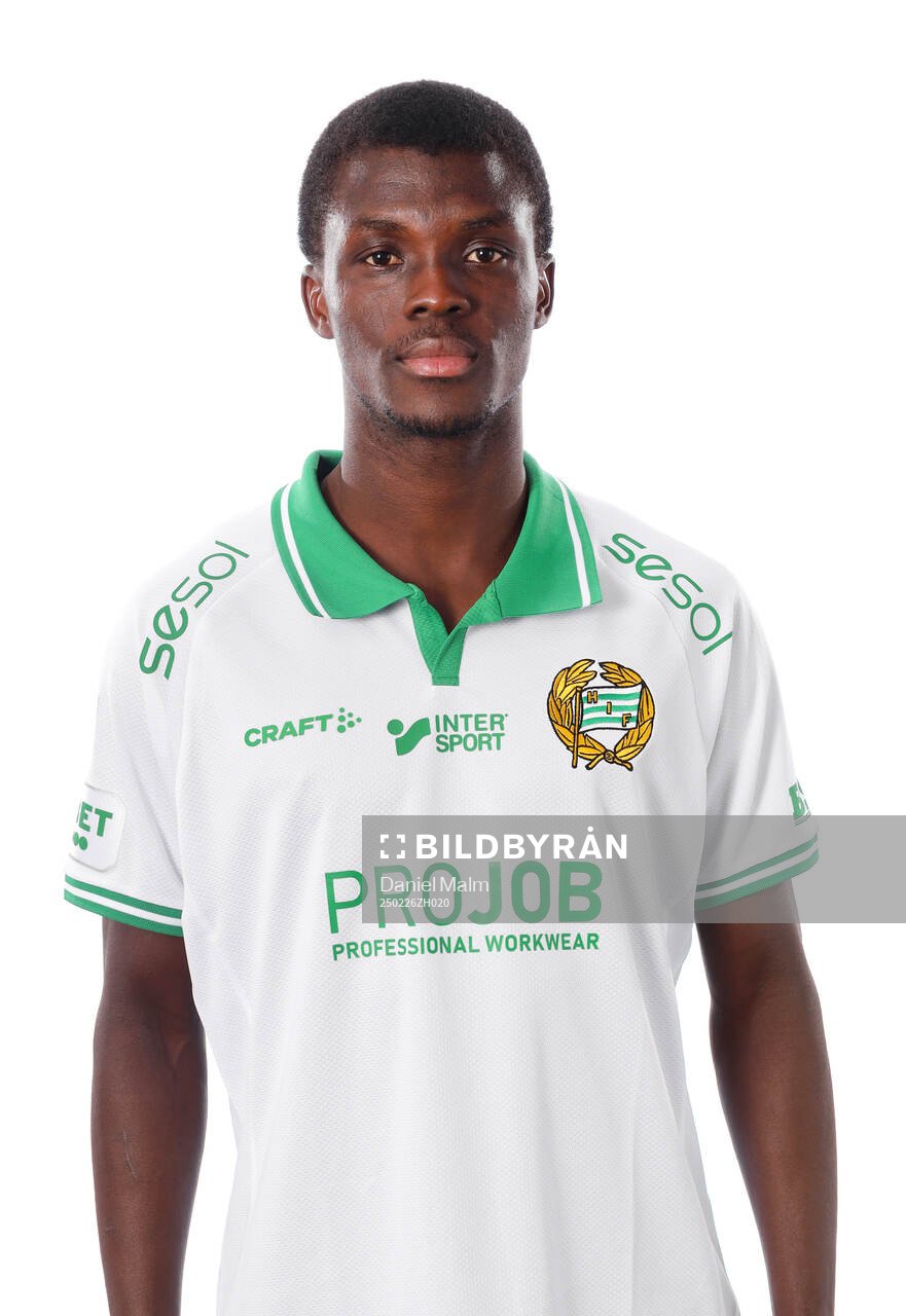 Hammarbys Bernard Acheampong poserar för ett porträtt den 26 februari 2025 i Stockholm.
