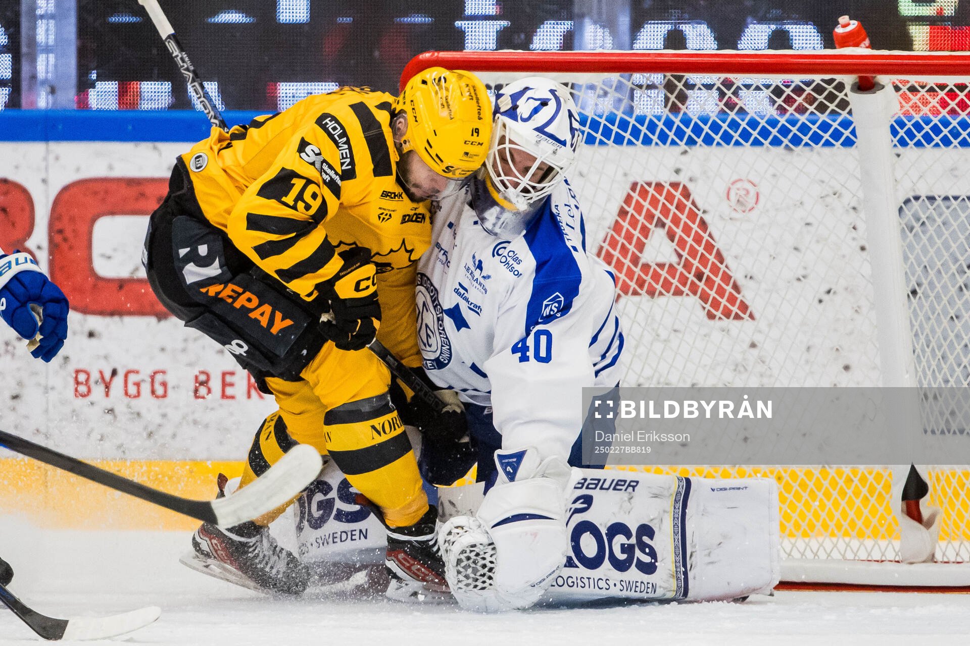 Skellefteås Martins Dzierkals och Leksands målvakt Mantas