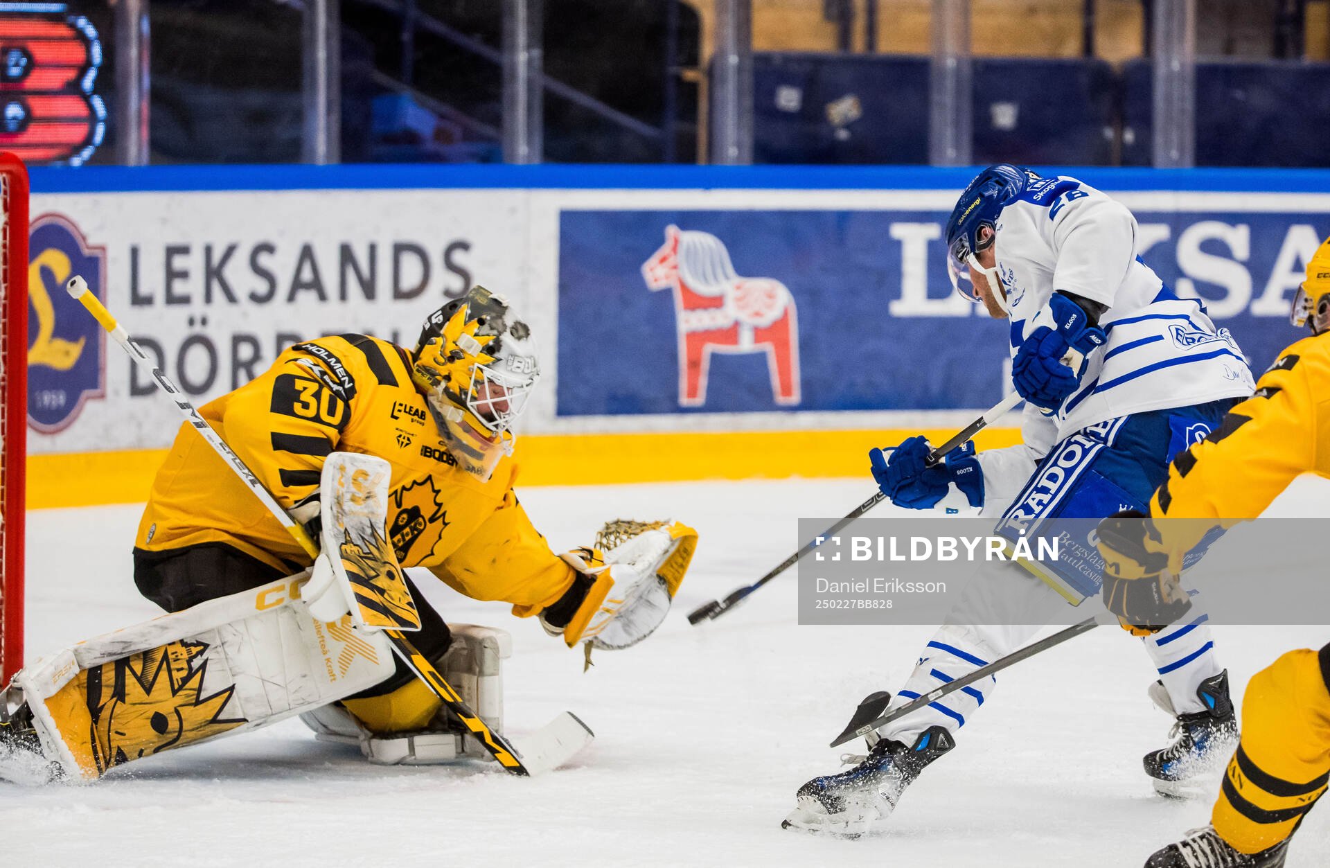 Skellefteås målvakt Gustaf Lindvall och Leksands Justin