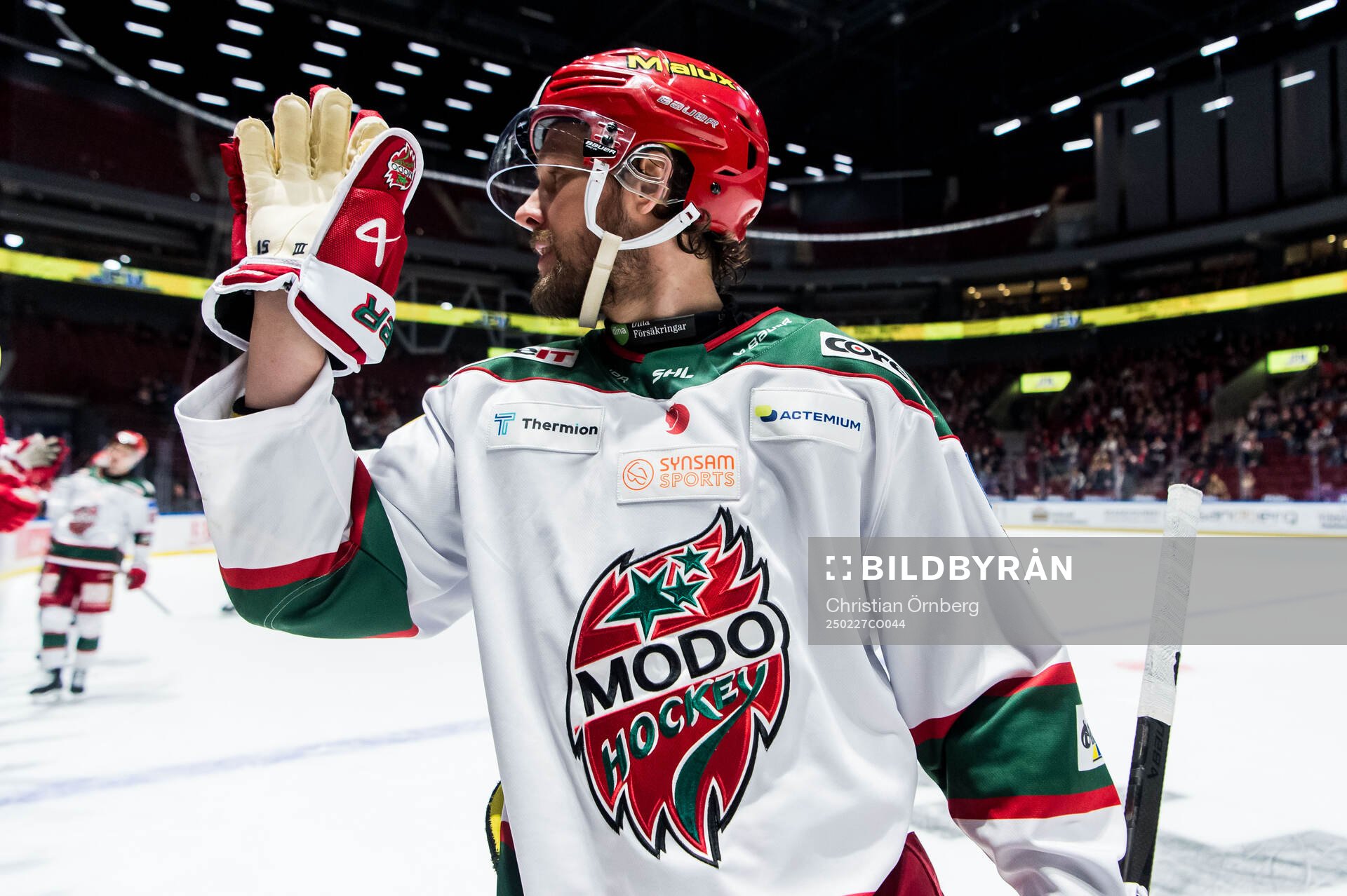 Modos Victor Berglund jublar