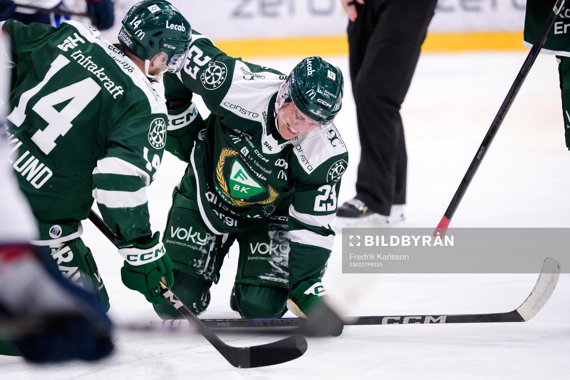 Färjestads Oliver Eklind har ont