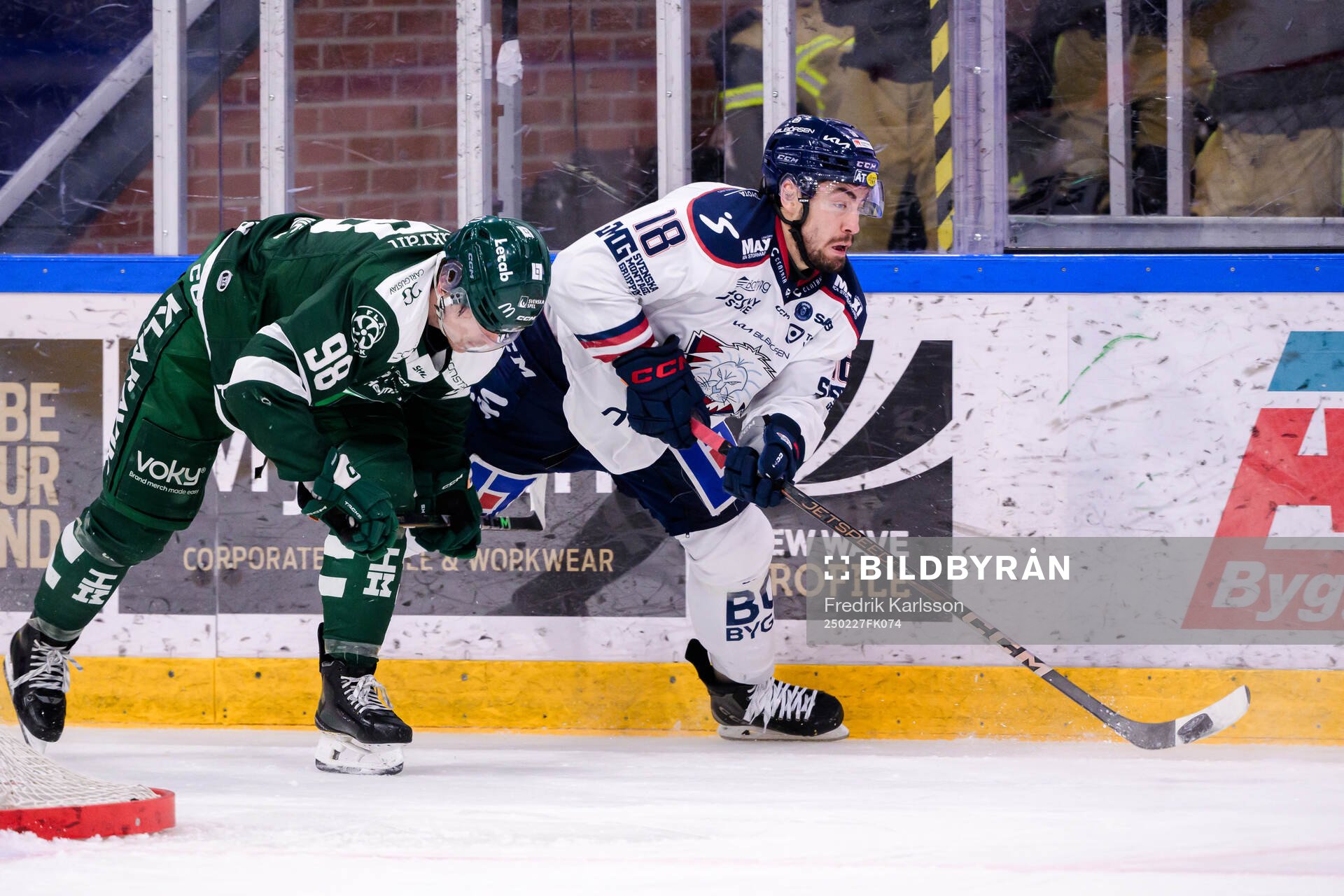 Färjestads Marian Studenic och Linköpings Remi Elie