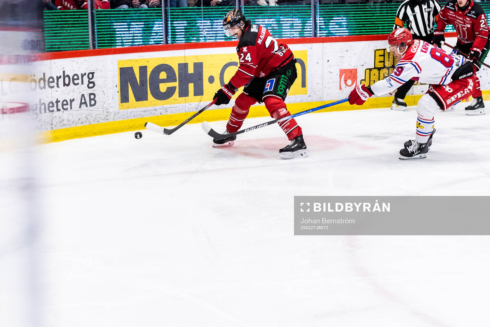 Örebros Hannes Björninen och Timrås Oliver Kapanen
