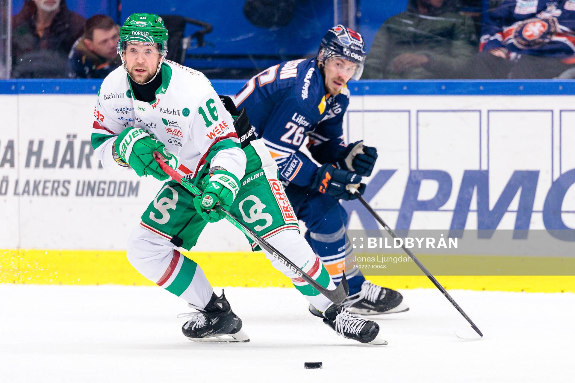 Rögles Lukas Ekeståhl-Jonsson och Växjös Emil Larsson