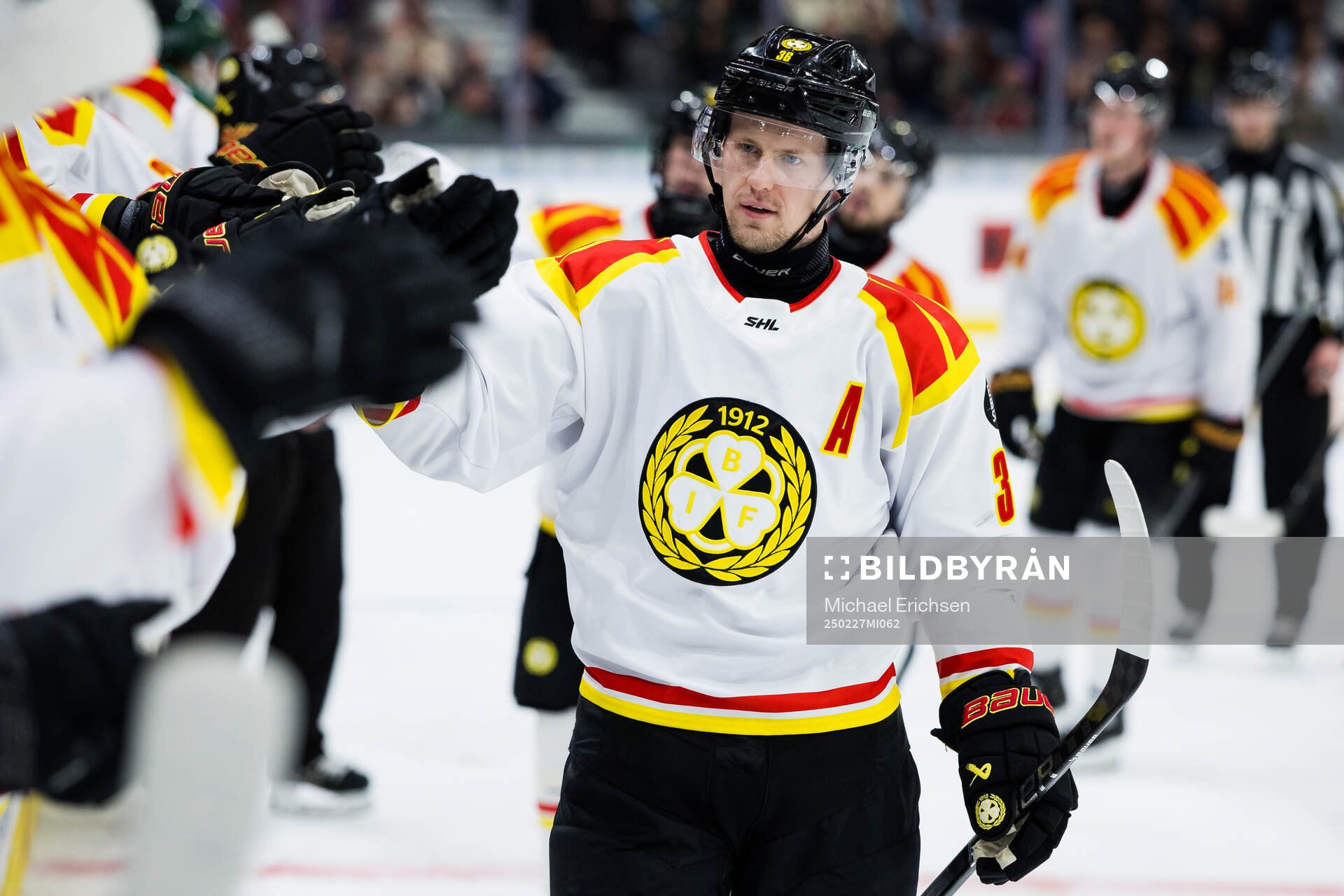 Brynäs Linus Ölund jublar