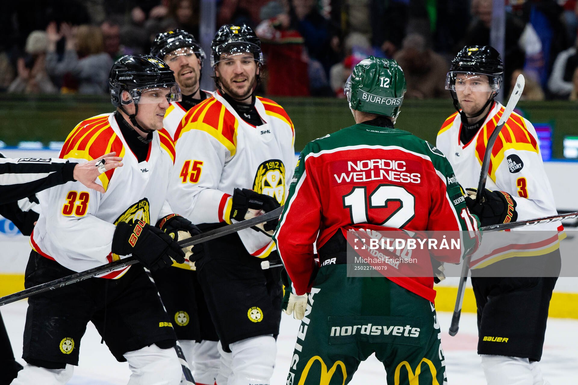Frölundas Max Friberg reagerar mot Brynäs Jakob