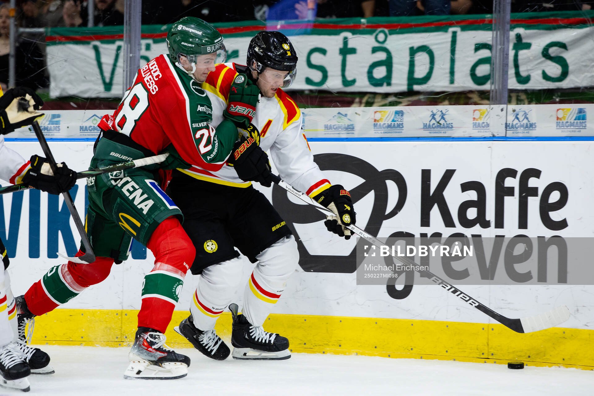 Frölundas Viktor Nörringer och Brynäs Linus Ölund