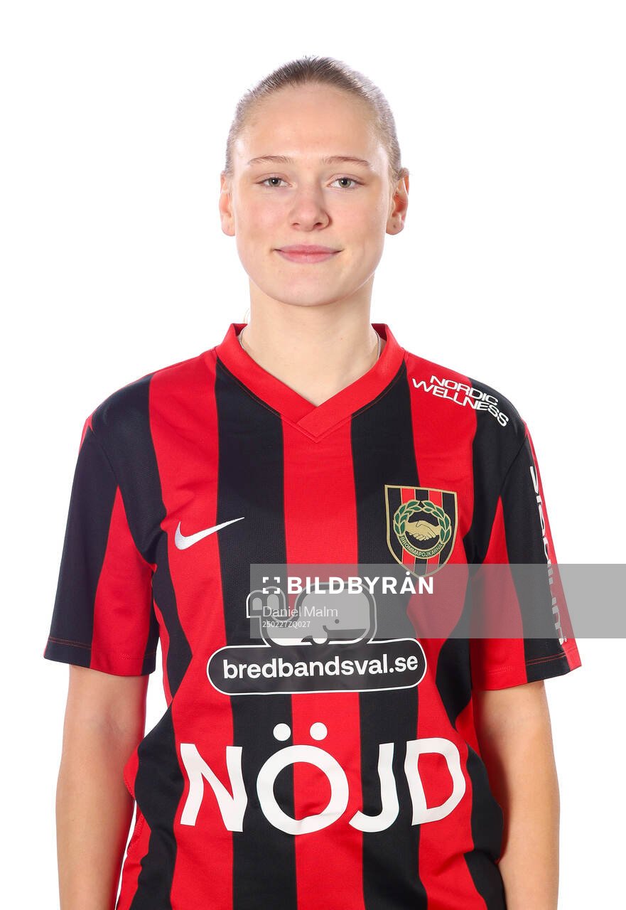 Brommapojkarnas Lovis-Esmeralda Bång