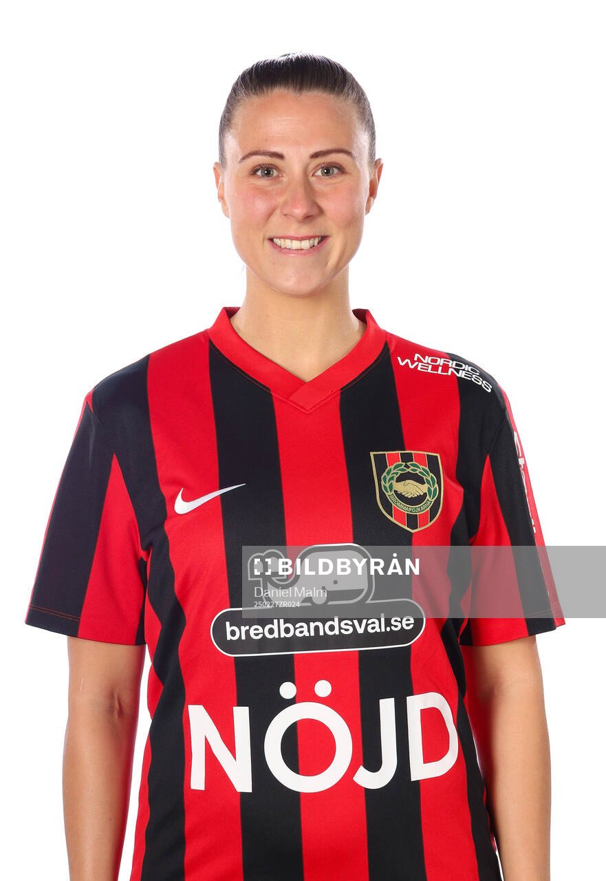 Brommapojkarnas Emilia Hjertberg poserar för ett porträtt den 27 februari 2025 i Stockholm.